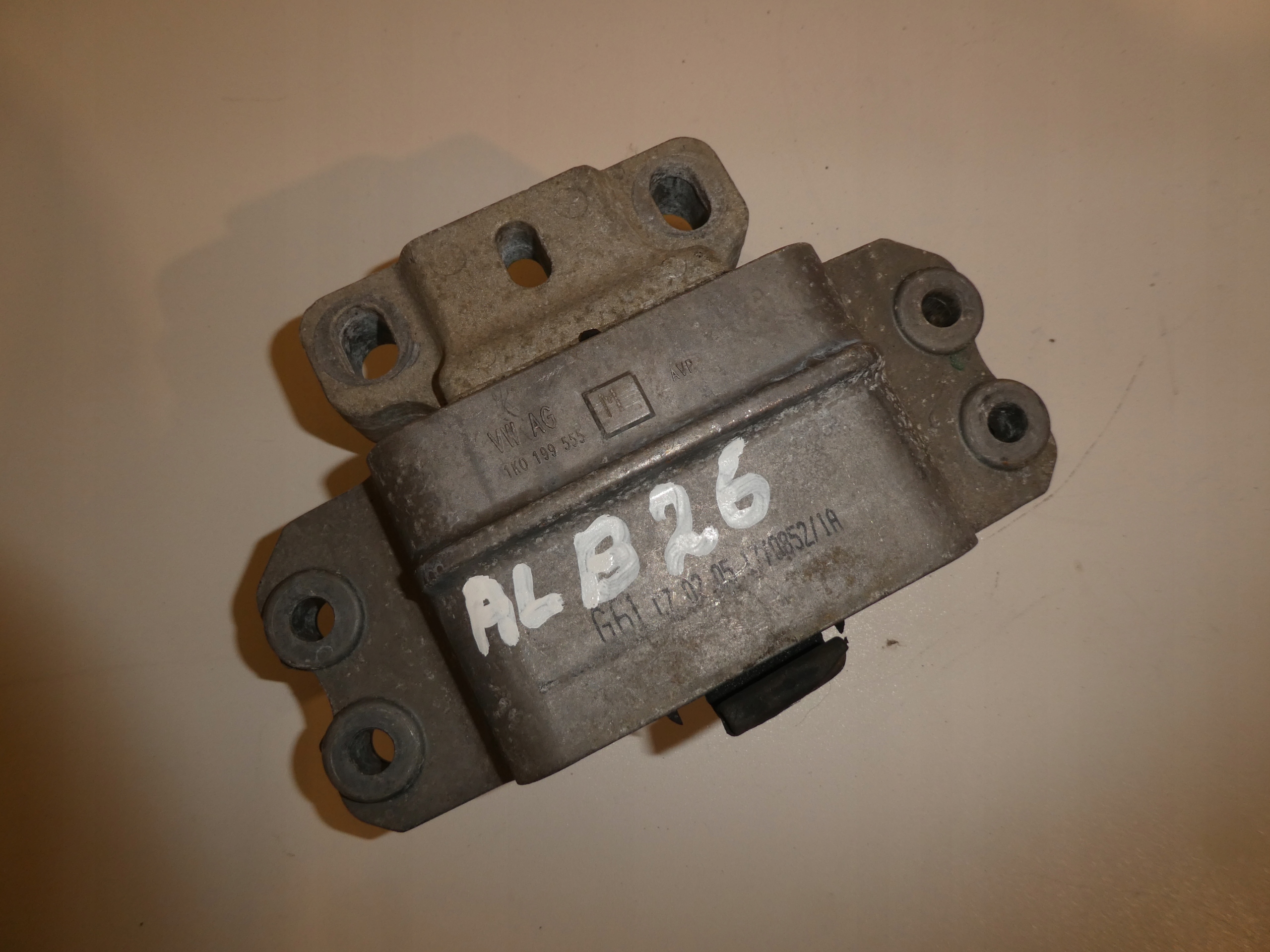 holder engine mount AUDI VW SEAT SKODA 1K0199555M