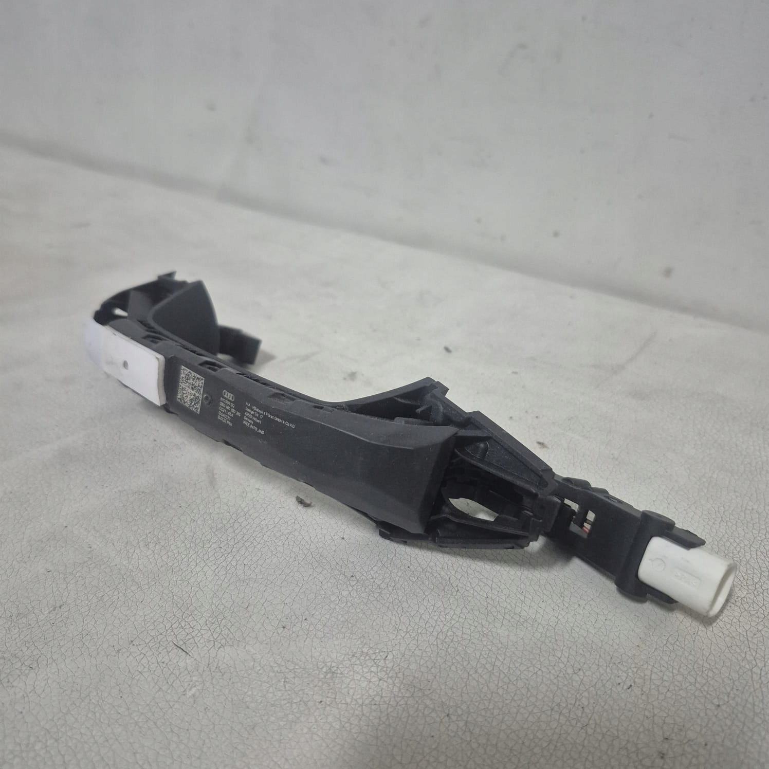 AUDI A3 IV 4 8Y 20-> handle door right