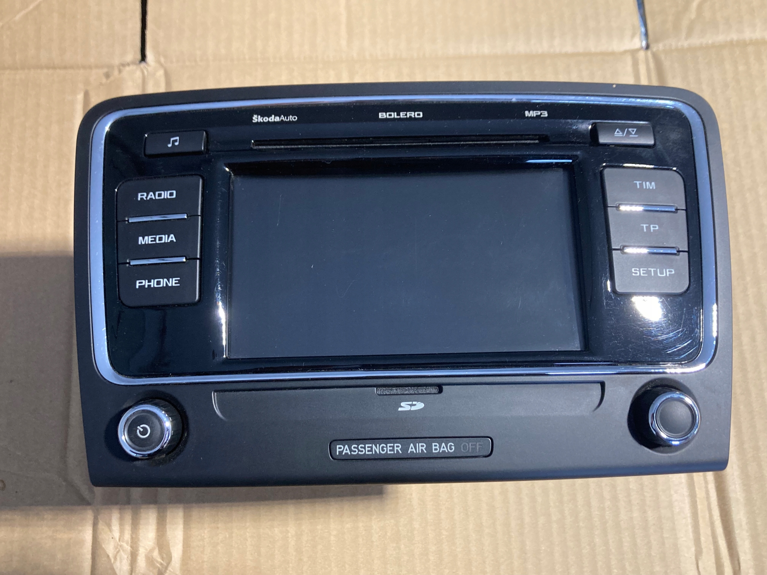 3T0035156F - РАДИО БОЛЕРО SKODA SUPERB II 3T0035146F