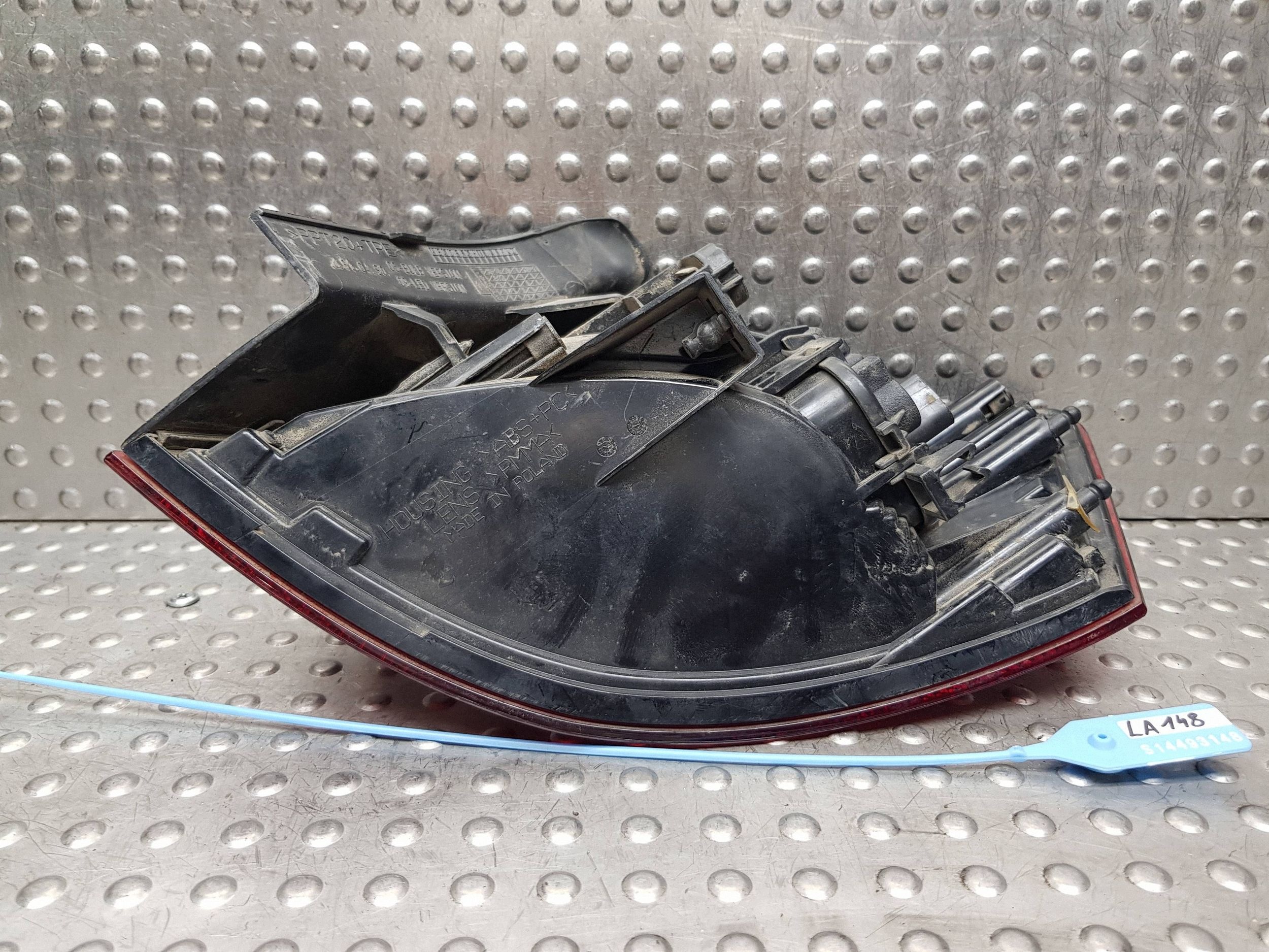light left rear part 8V3945095 AUDI A3 8V HB 3D