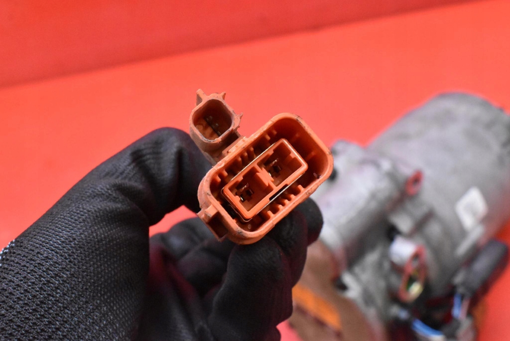 Компрессор кондиционера 42664212 opel 60 204 ЛС 17-20