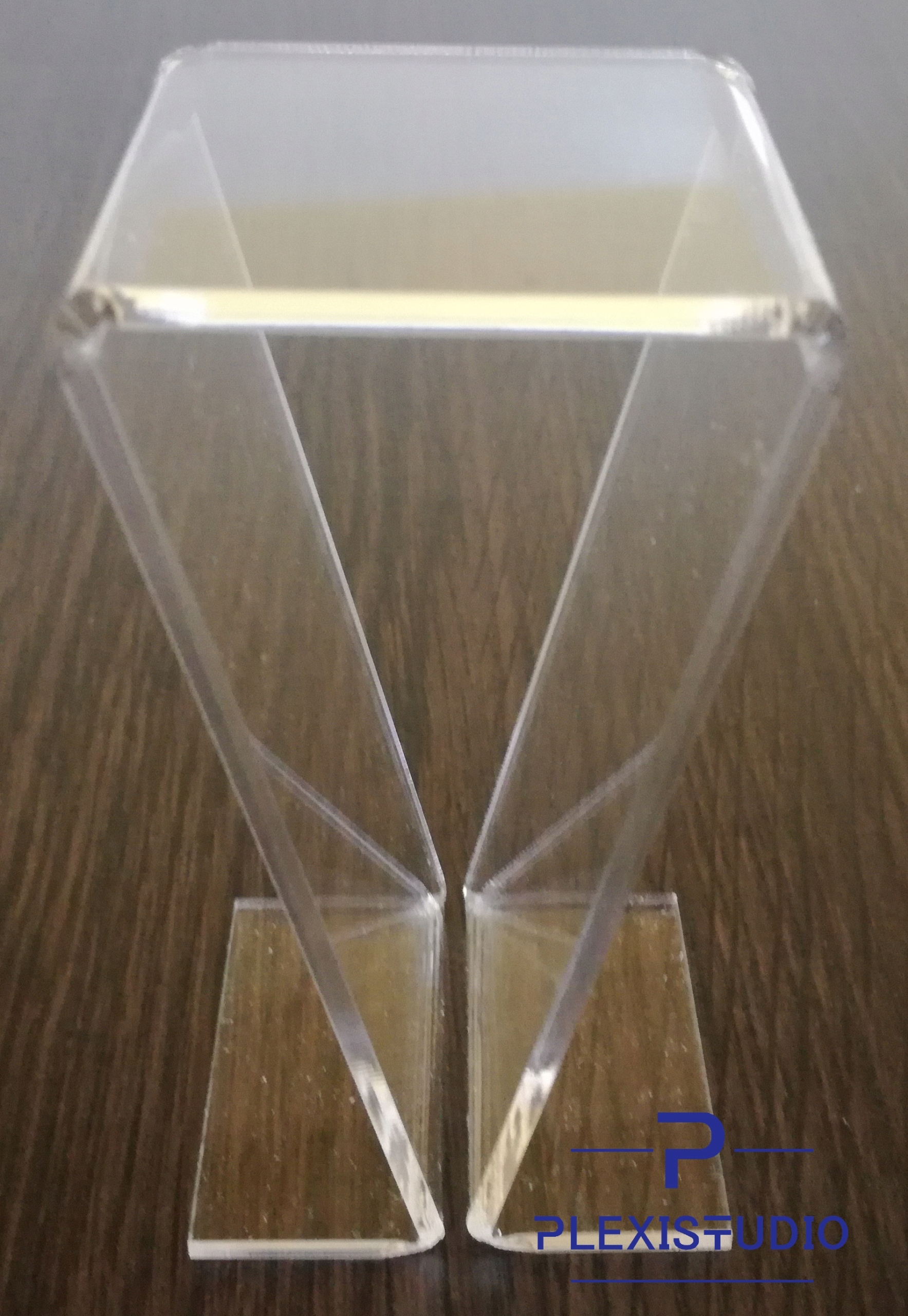 STOJAK NA SŁUCHAWKI NAUSZNE PLEXI Marka inny