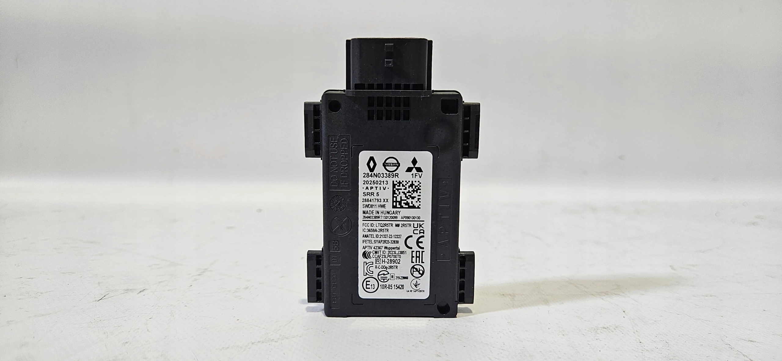 RADAR SENSOR Sensor MARTWEGO POLA RENAULT SYMBIOZ 24- Original 284N03389R