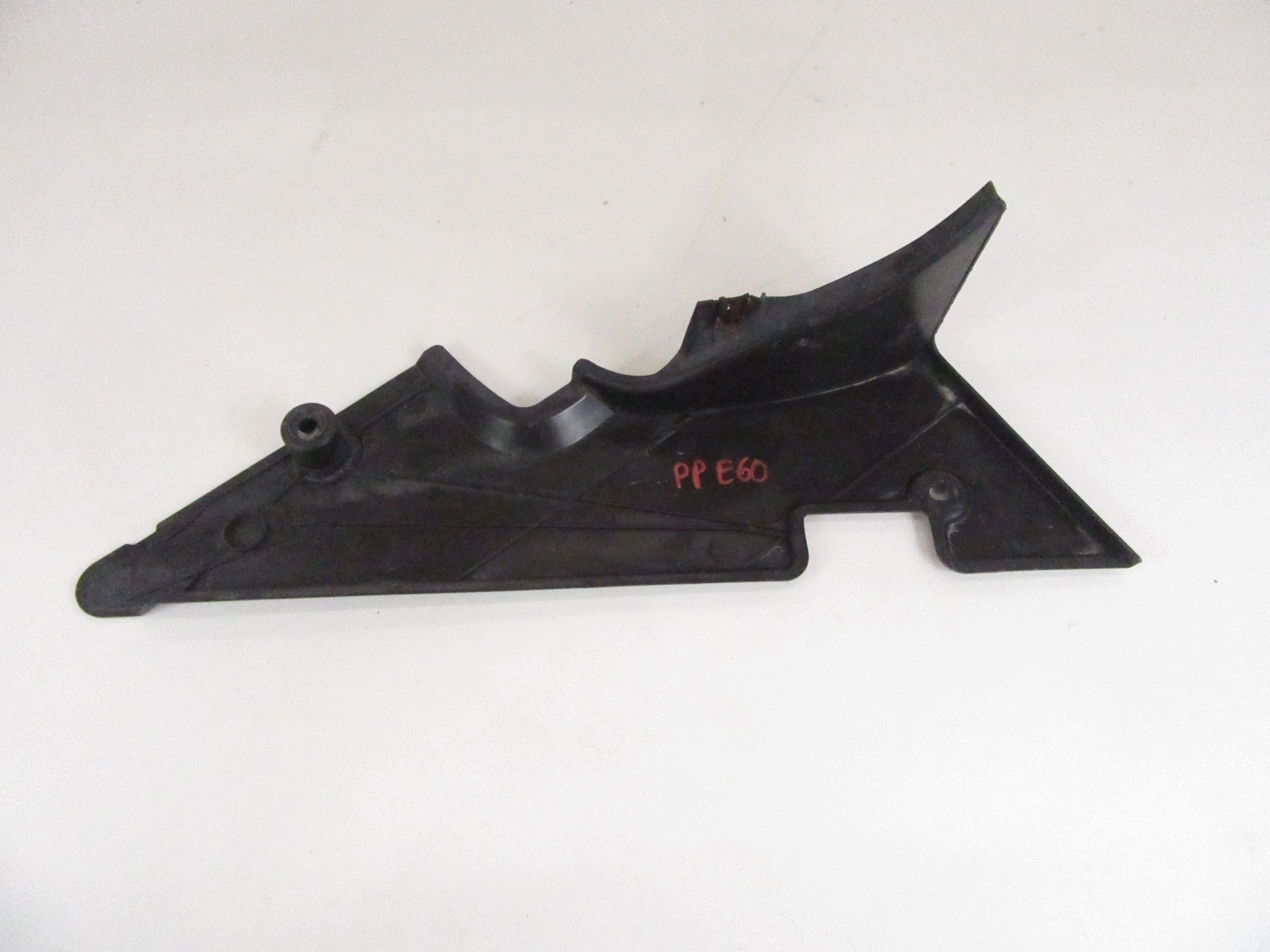 cover tanks chassis right BMW e60 e61 sedan KOMBI