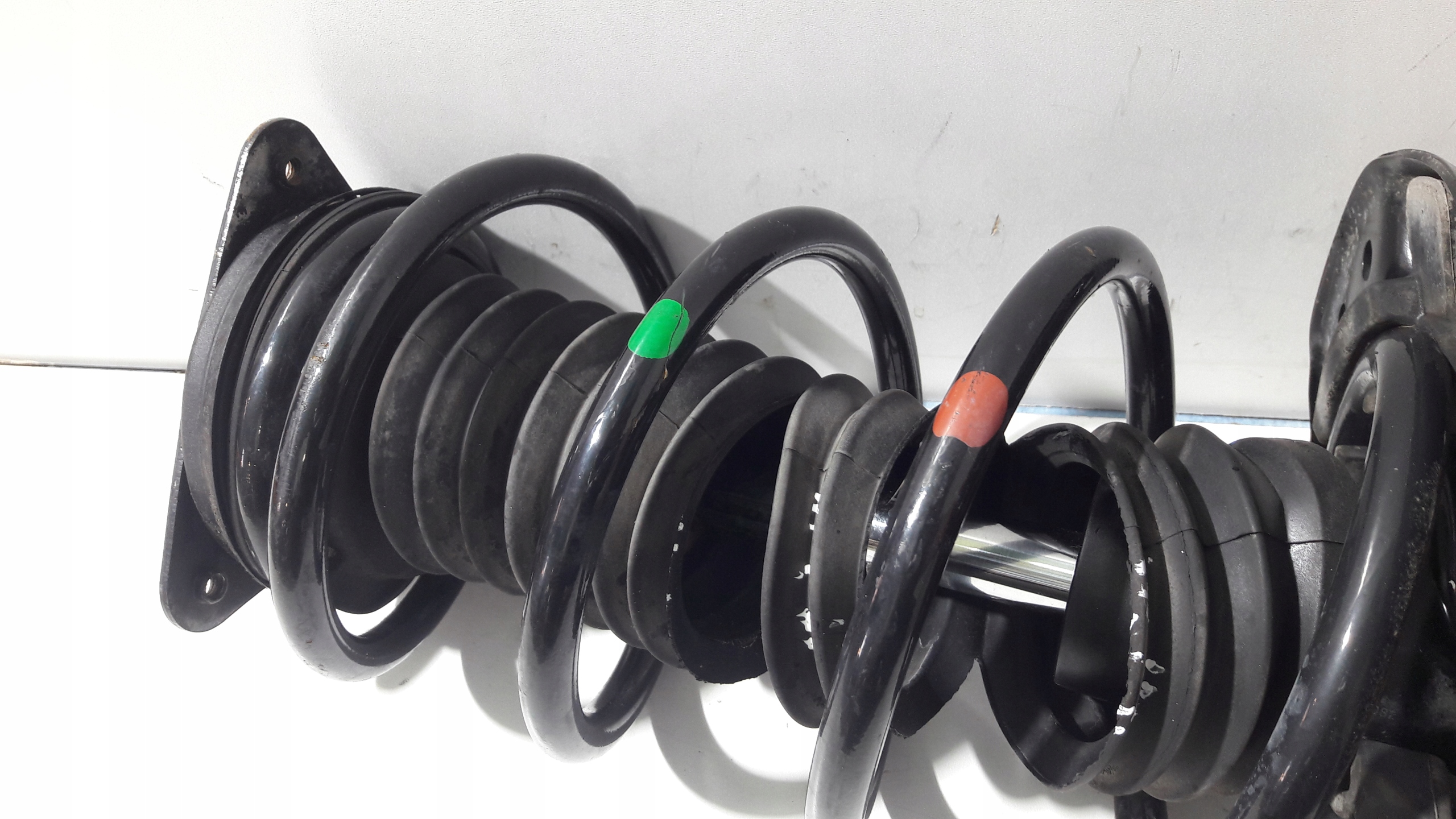 RENAULT KADJAR 2017 shock absorber left front McPherson 1A15613-B