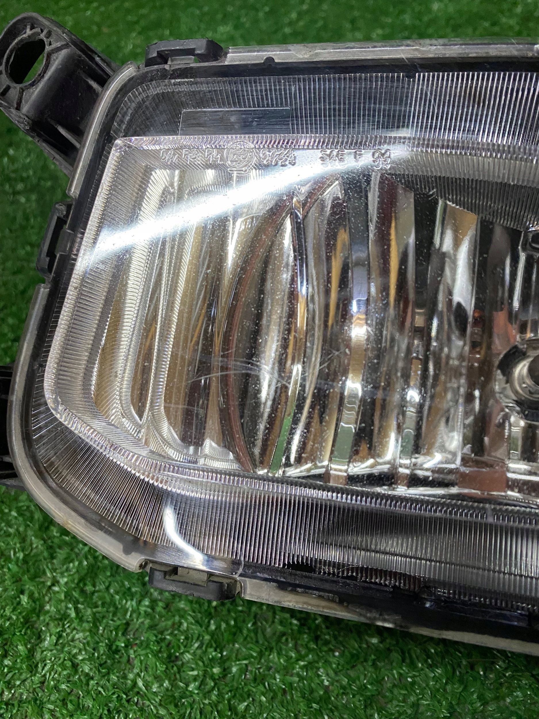 fog light left HYUNDAI KONA and 17