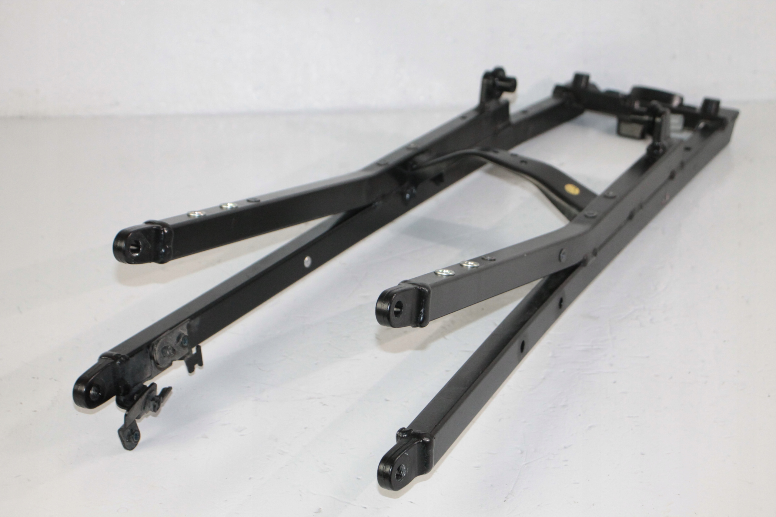 BMWS1000R 048 - BMW S 1000 R 16-20 ЗАДНИЙ КАРКАС