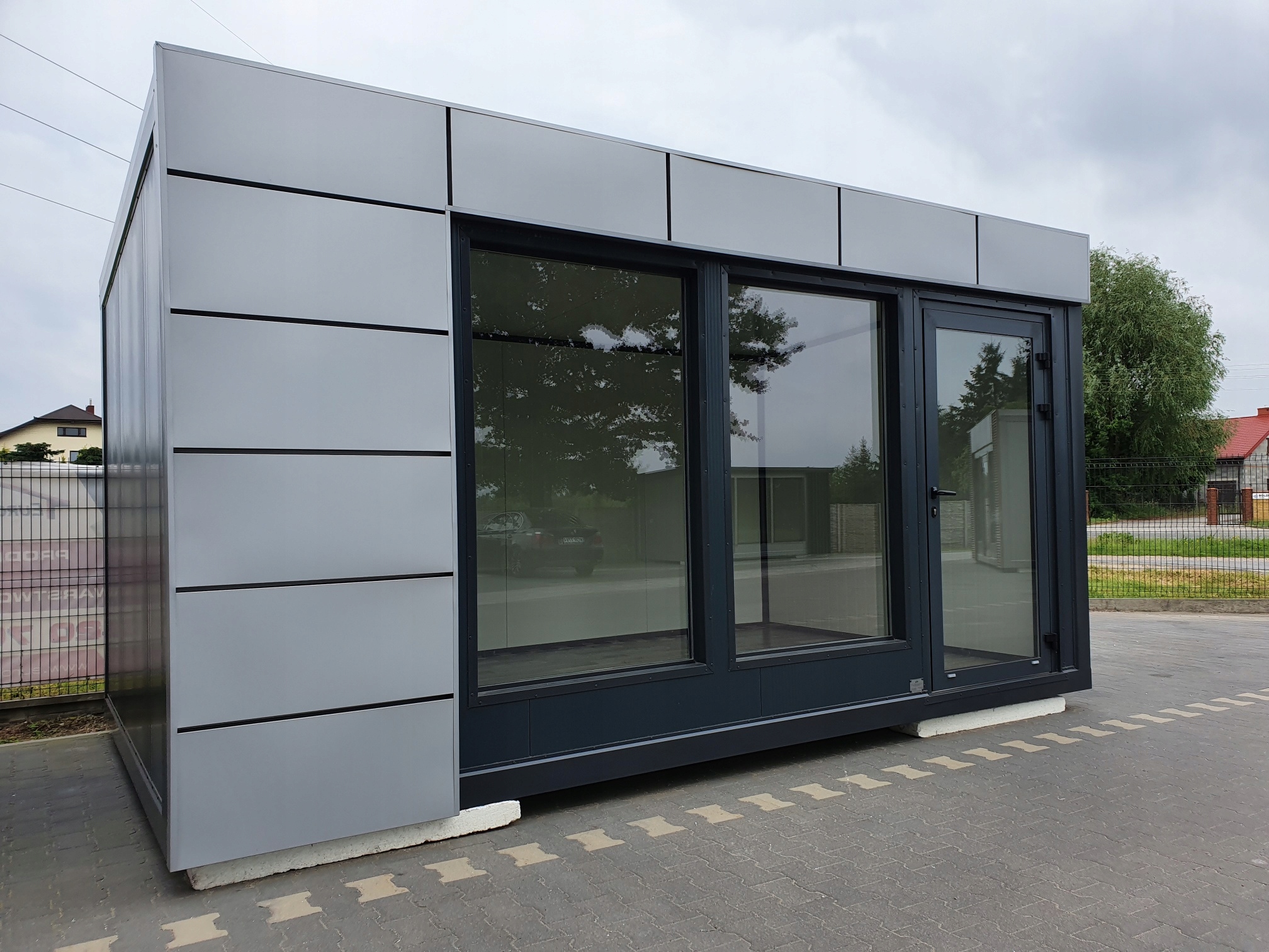 PAWILON HANDLOWY BIUROWY SKLEP KONTENER 4,8 x 2,6 Wysokość 2.4 m