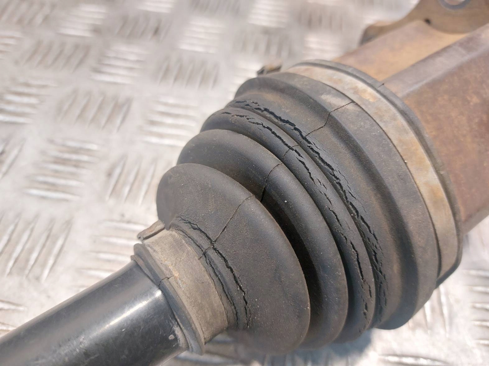 semi-axis left front SKODA OCTAVIA II LIFT 2.0 TDI