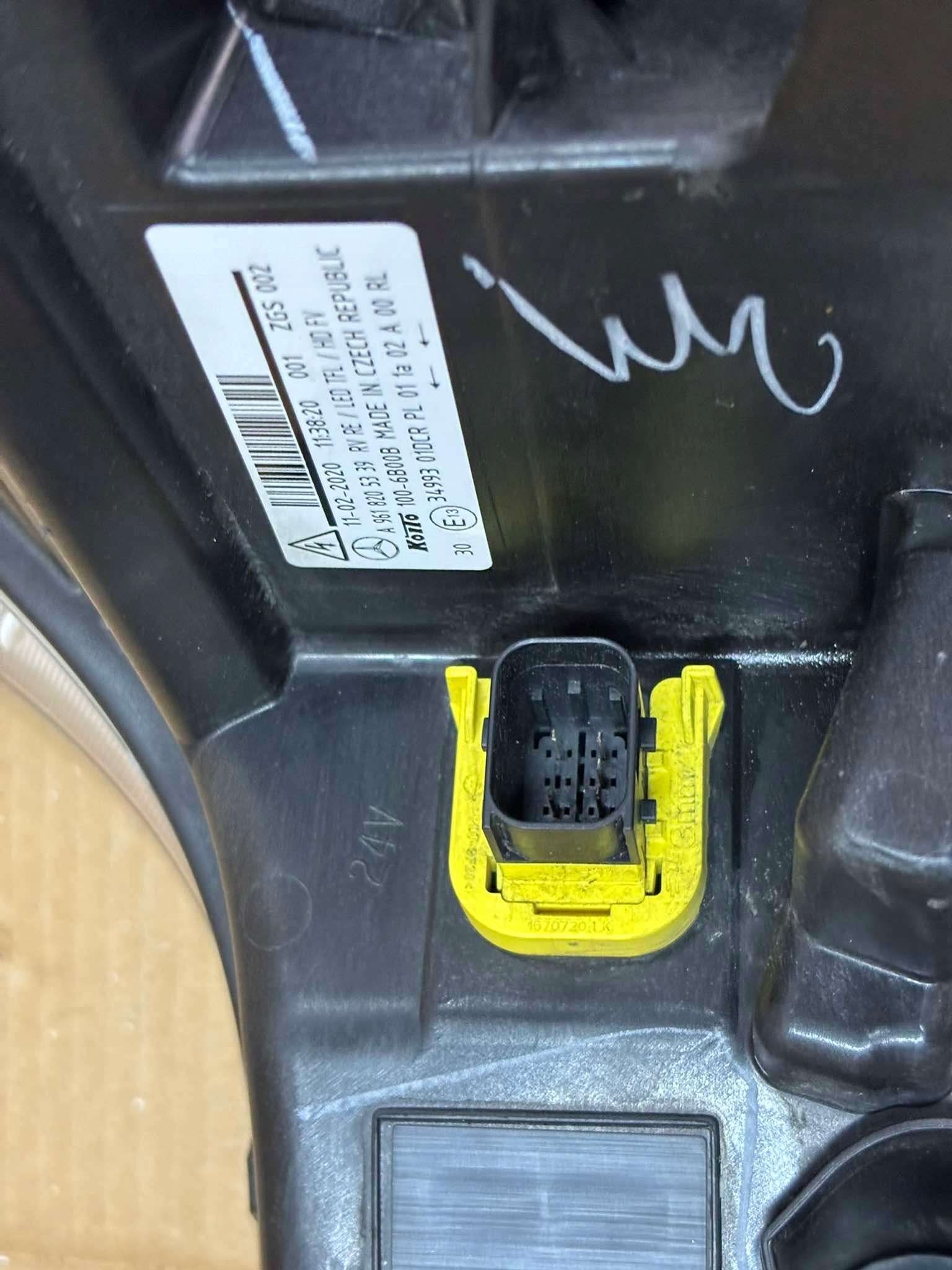 light right front MERCEDES ACTROS A9618205339