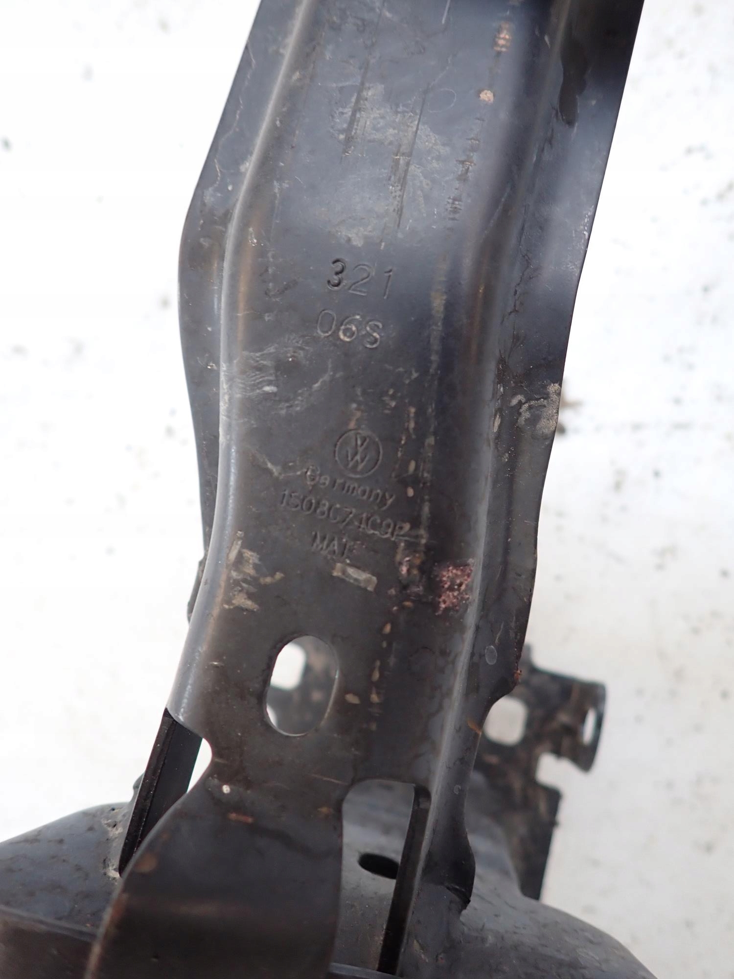 VW UP LIFT 16-23 bumper support front front