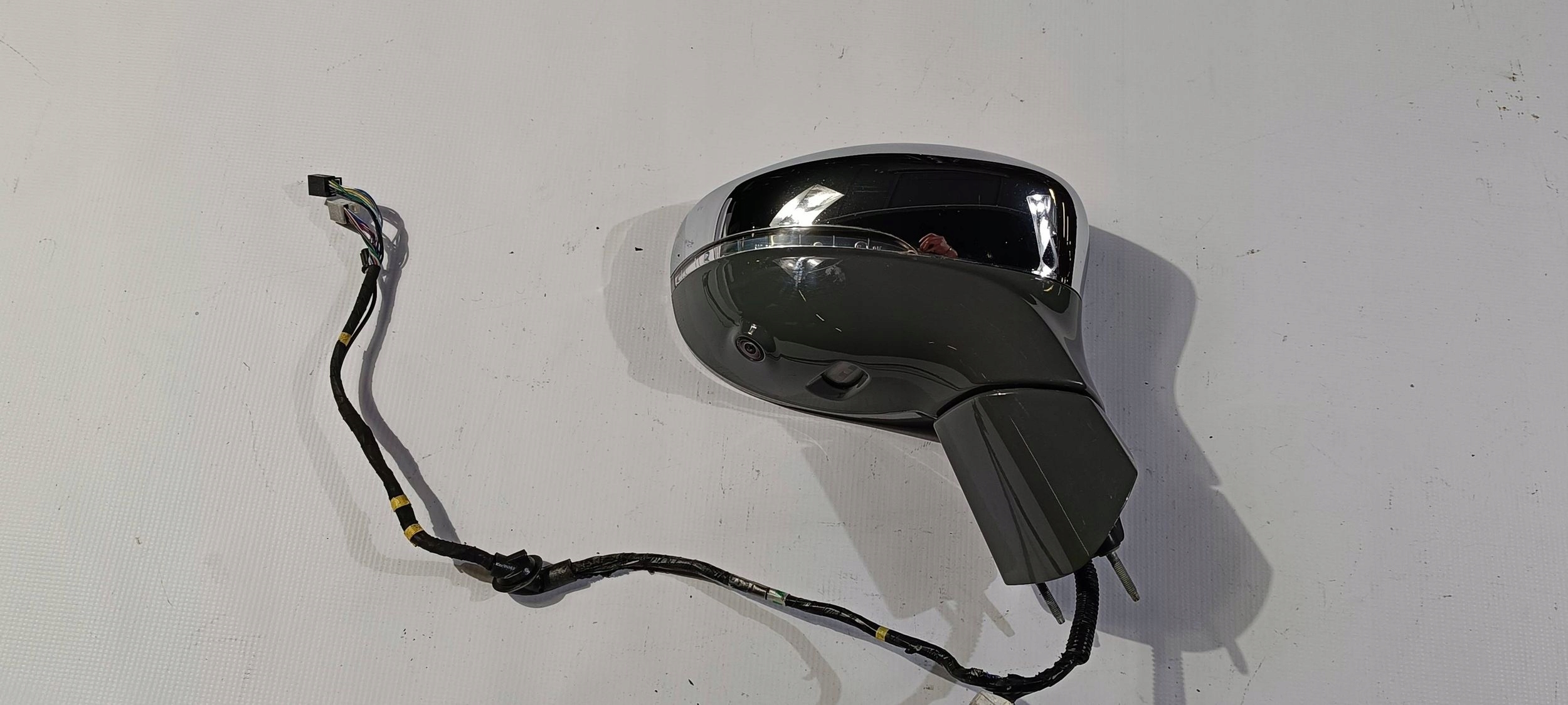 mirror exterior right kamera blind spot 16 pin Chrysler Pacifica 2021