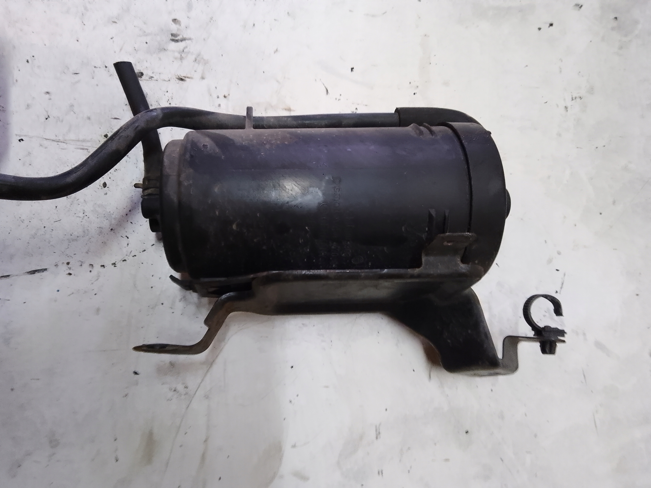 carbon filter MITSUBISHI COLT Z30 MR993308