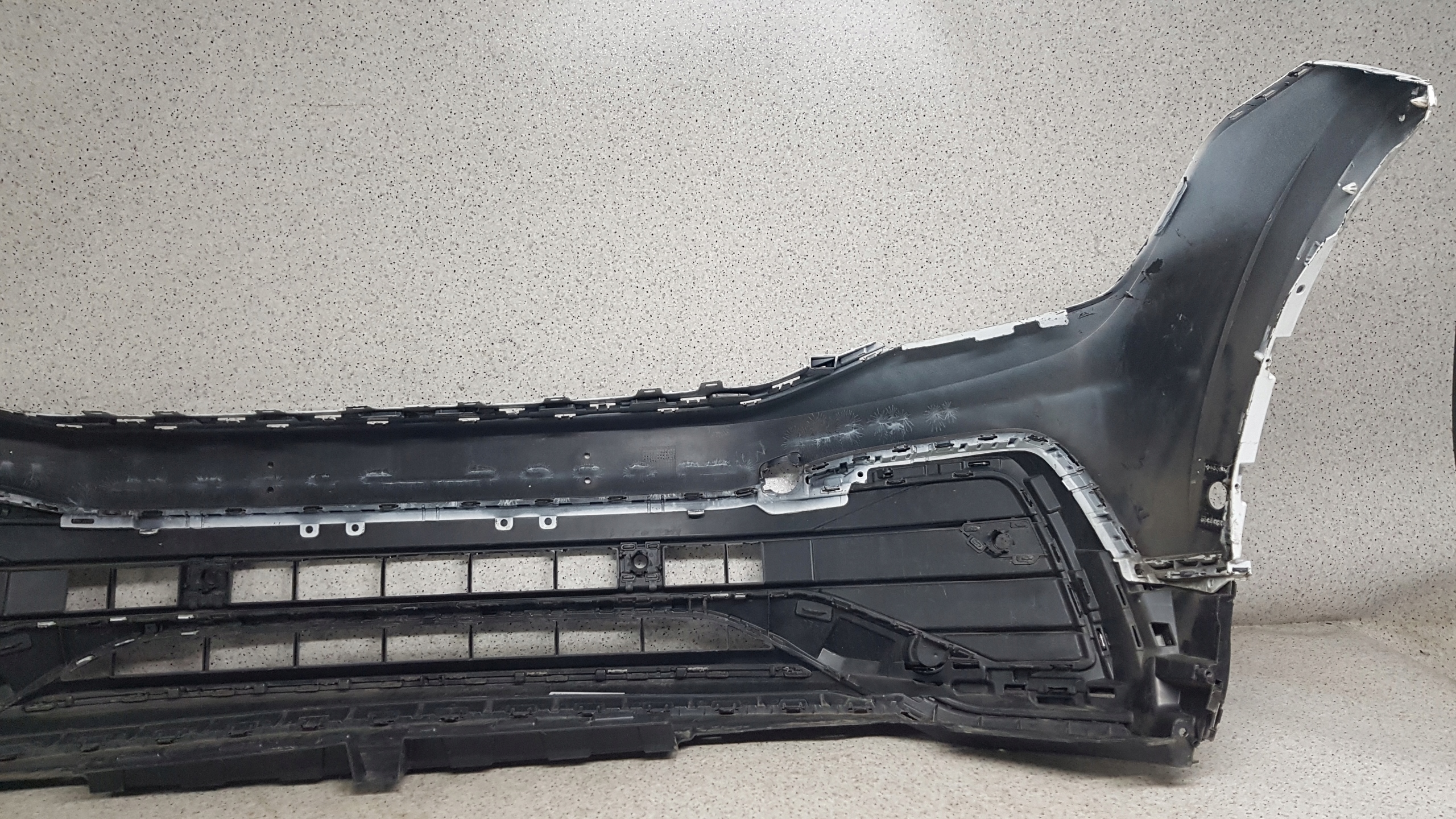 VW TIGUAN LIFT R LINE 5NA 2020 - bumper front 2536