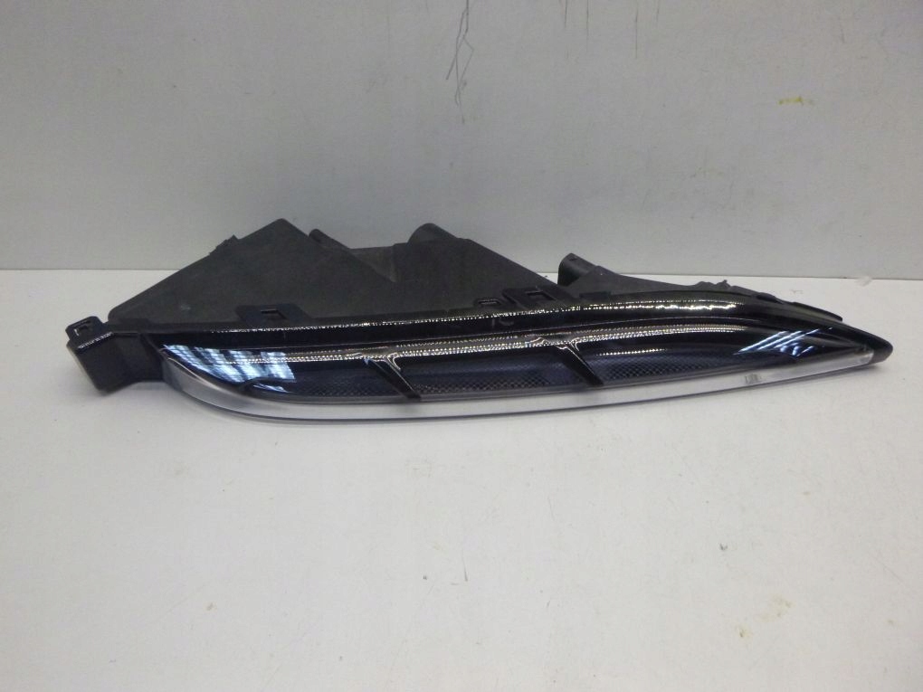PORSCHE MACAN 95B 95B.953.082 right left DRL LED