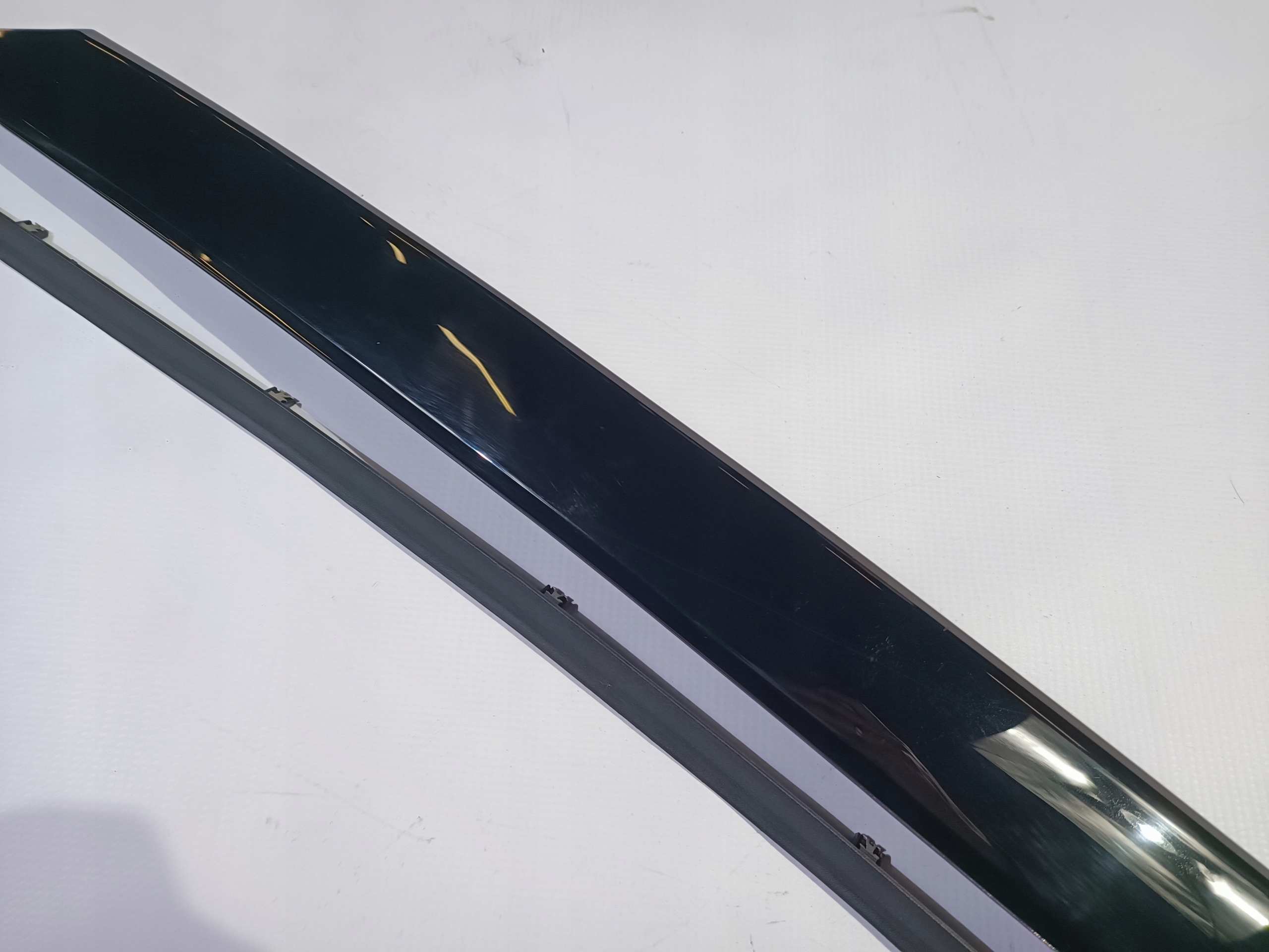 moulding windows czolowej slupka right Ford Explorer VI 2020