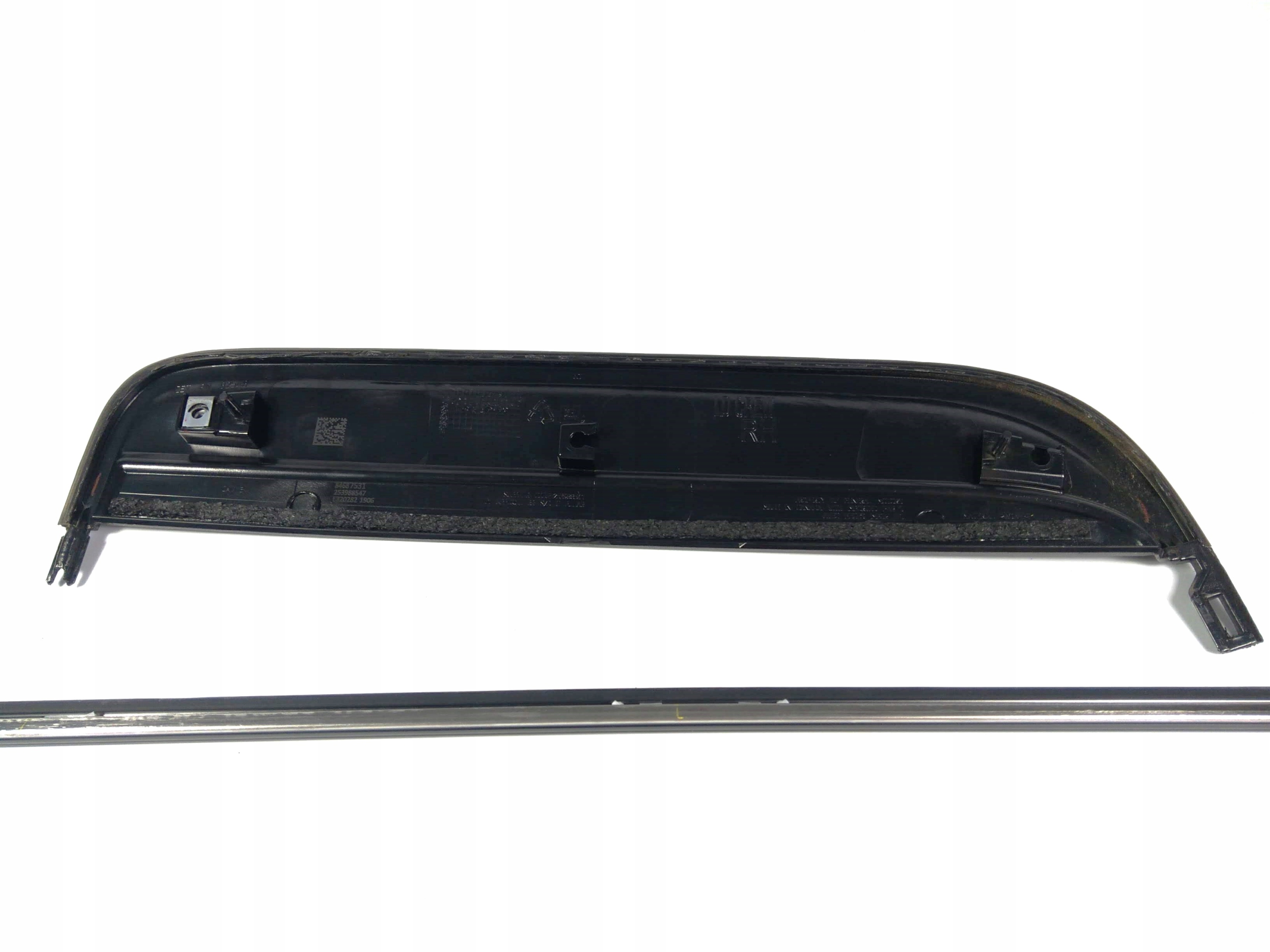 Chevrolet Silverado 1500 moulding door right rear part 2019+