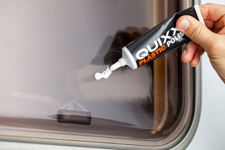 Pasta do polerowania szyb akrylowych plexi Polerka