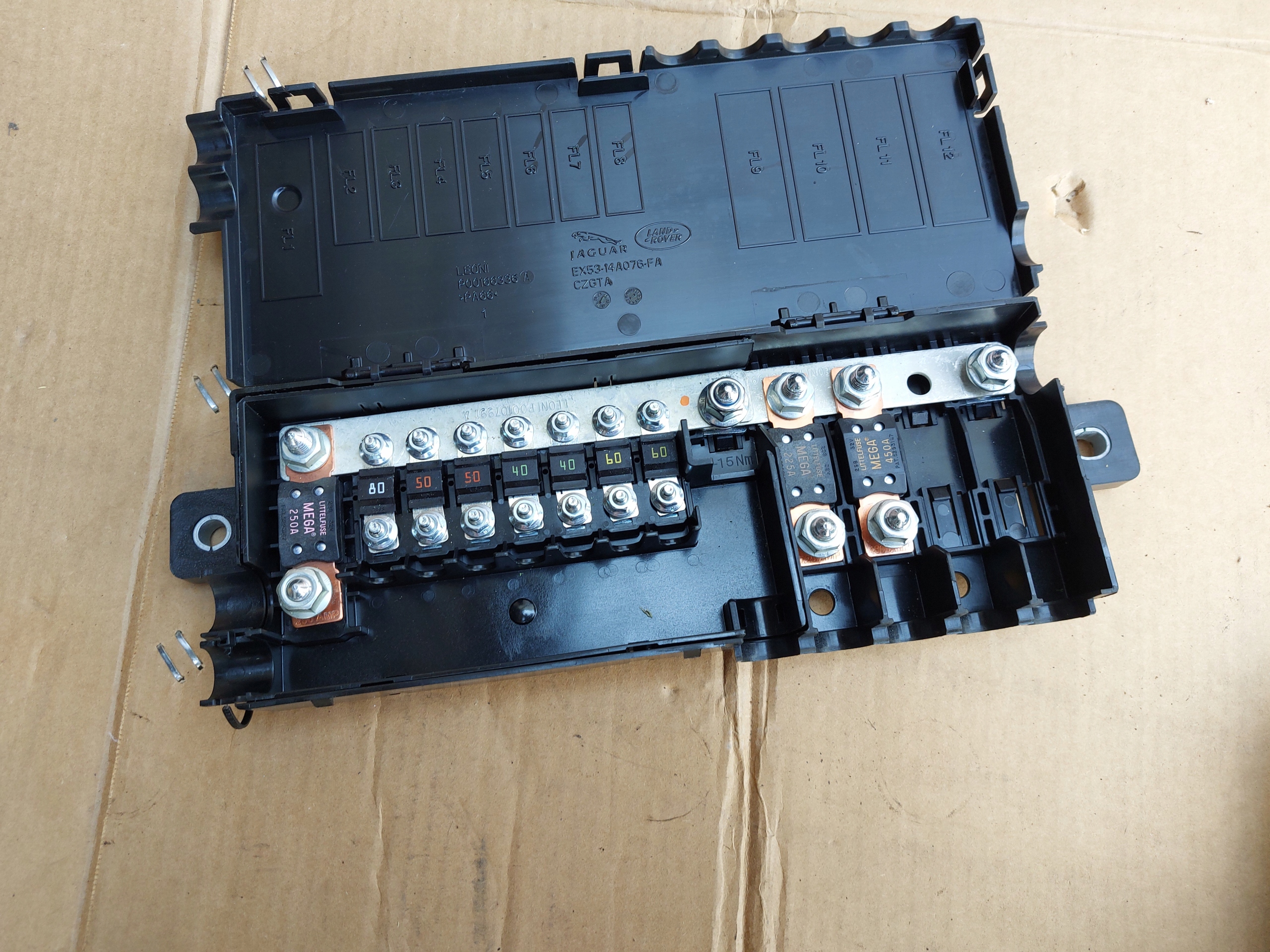 Module fusibles RANGE ROVER VELAR L560 J8A2-14516-AC