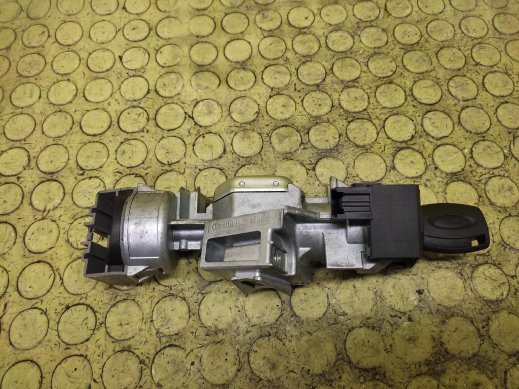 FORD FOCUS MK2 ignition key 3M513F880AD