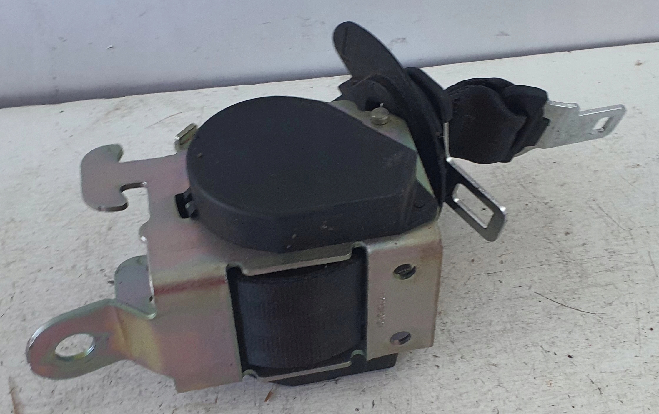 tension belts rear panel central Peugeot 308 07- kombi