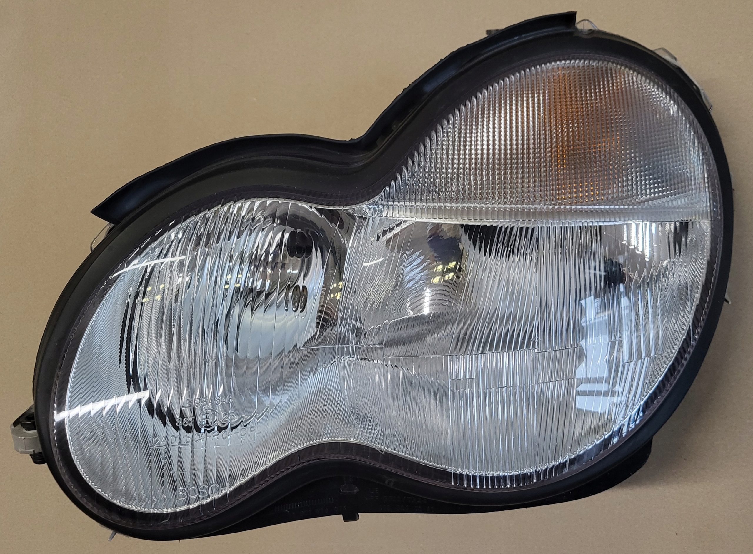 light REFLEKTOR left front MERCEDES C W203 OE EUROPA
