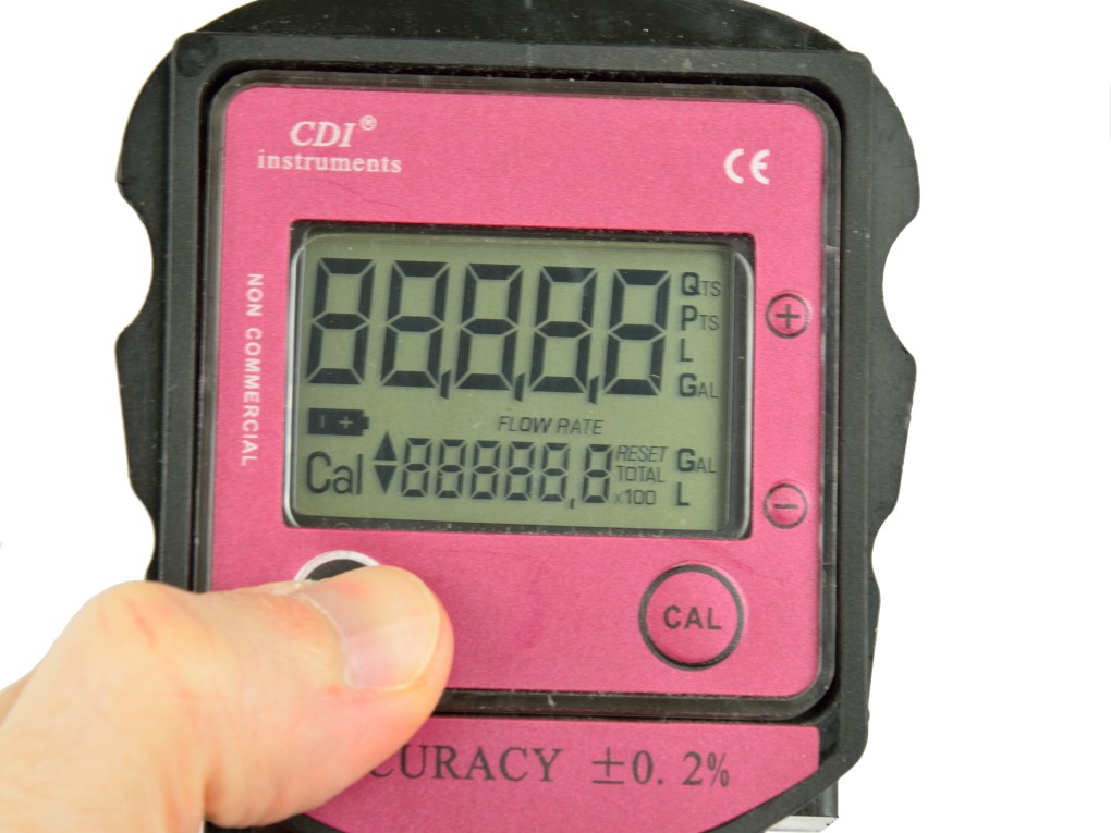 PISTOLET DO POMPY PALIWA Z LICZNIKIEM LCD Weight with packaging 2 kg
