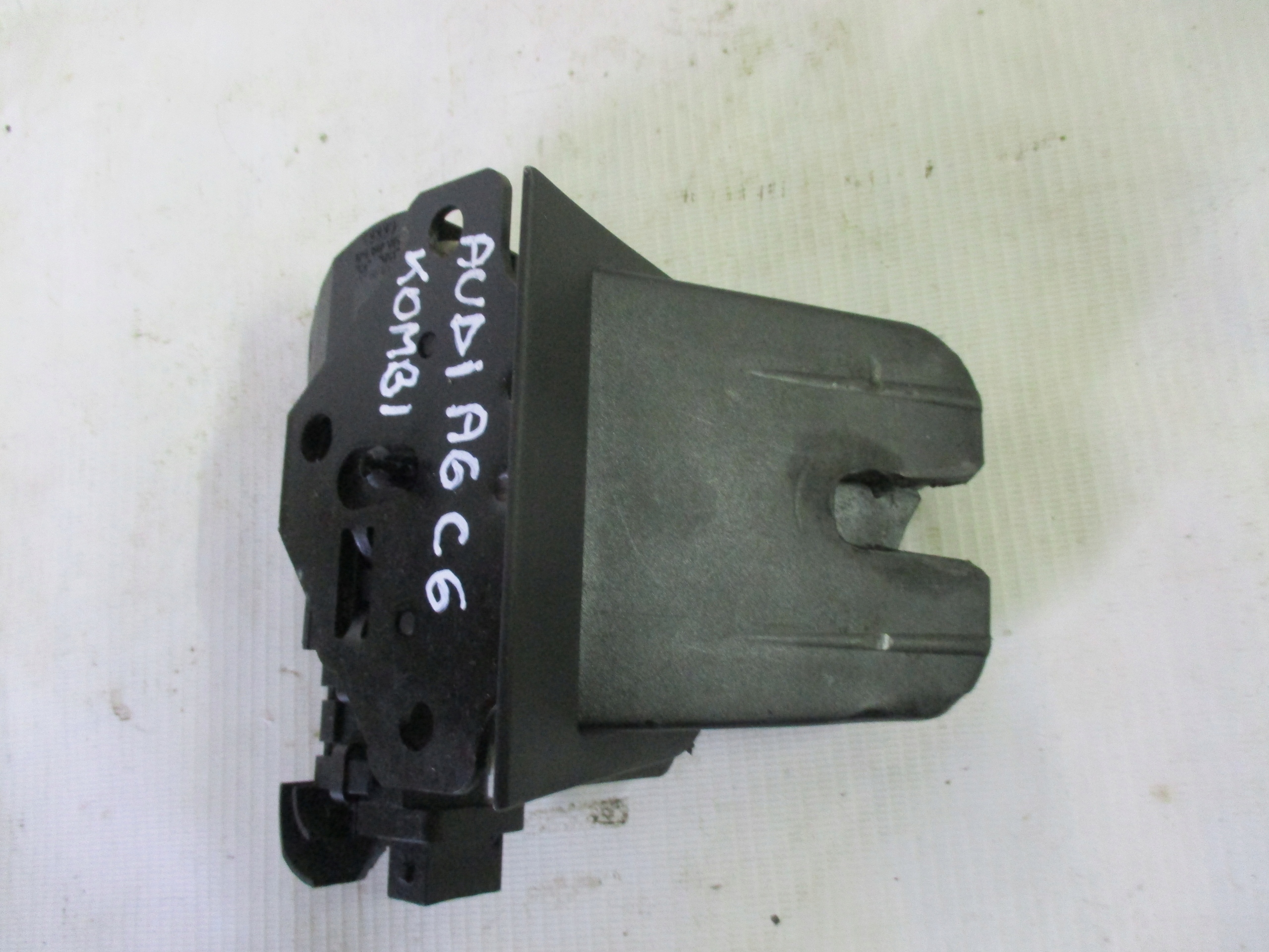 Schloß heckklappe Audi A6 C6 4F9