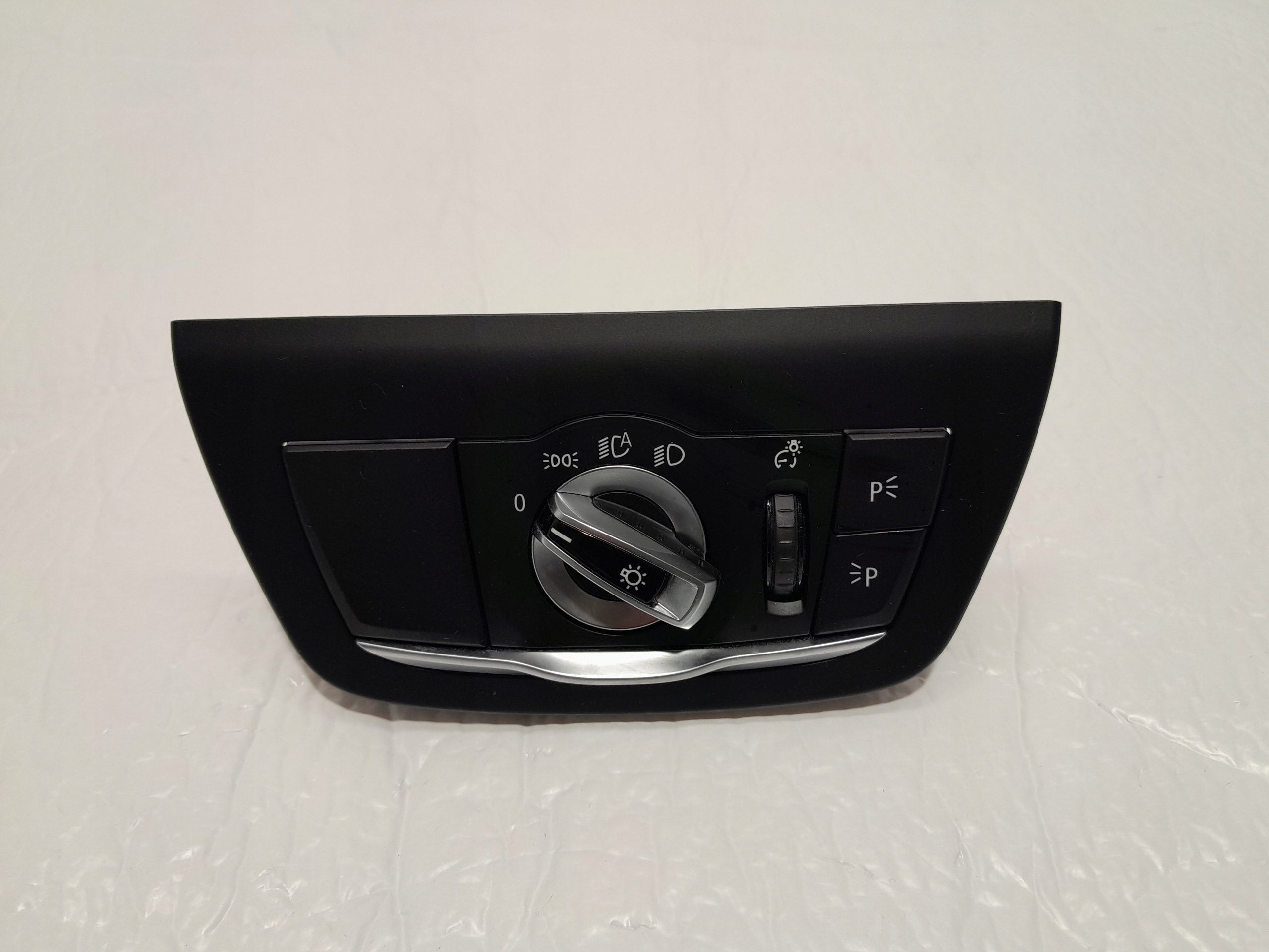 BMW X3 G01 LCI light switch USA 9472963