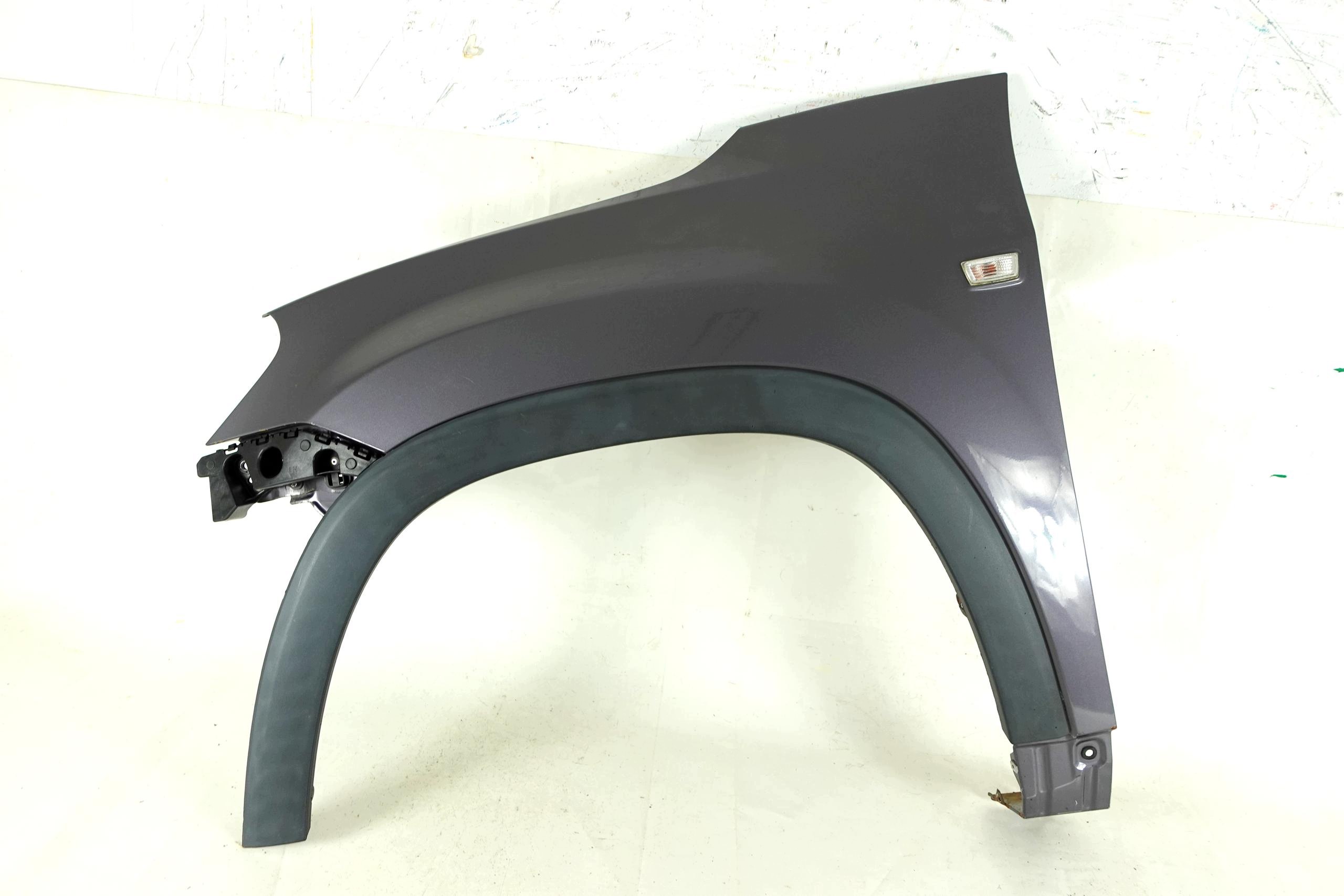 fender left front front CHEVROLET ORLANDO 11-18 2011-2018 GQK