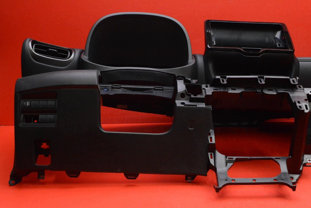 dashboard instrument panel console cockpit airbag EU 55302-K0060 TOYOTA YARIS 4 IV GR