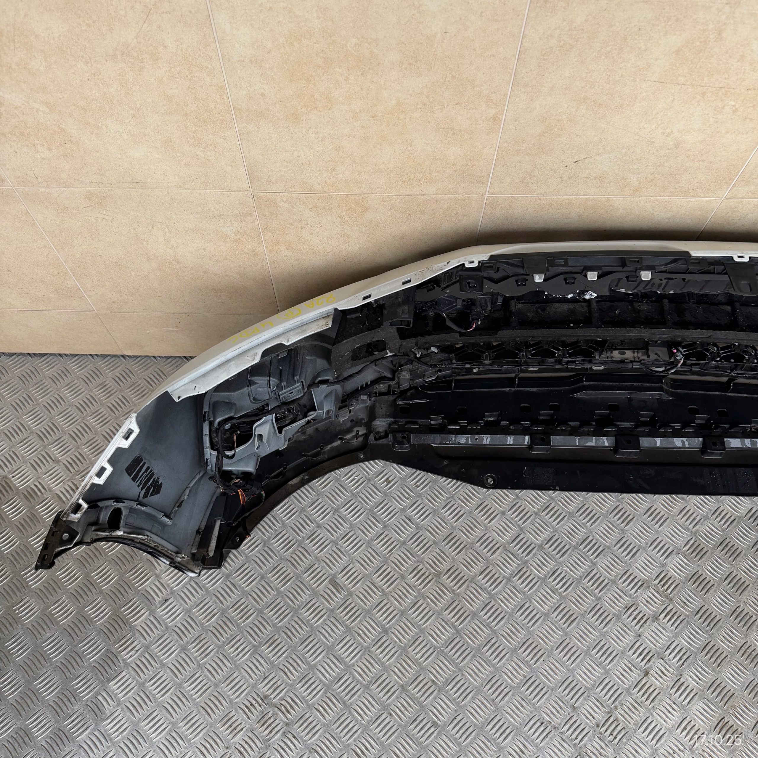 front bumper complete AUDI A1 CITY CARVER 82A 2022 ROK 4 PDC