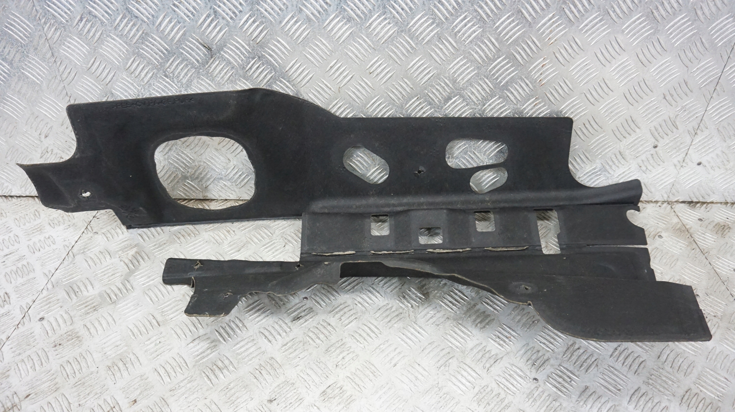 FORD S-MAX MK2 OSŁONA WYGŁUSZENIE EM2B-R01590-A