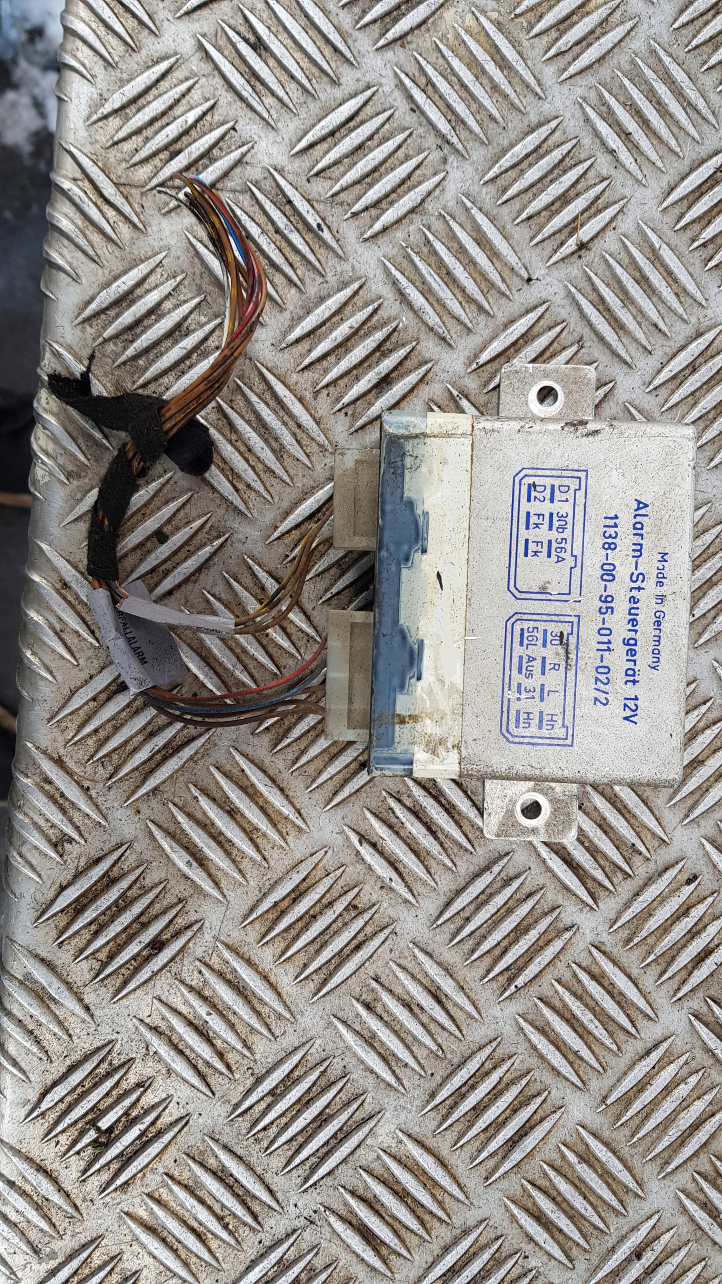 BMW E39 module alarm module control unit 11380095011