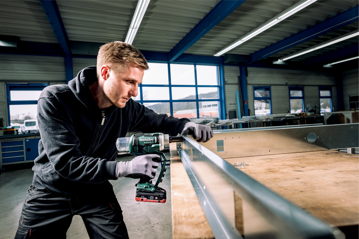 NITOWNICA METABO NP 18 LTX BL 5.0 2x2,0Ah 18V 2,4-5,0mm Marka Metabo