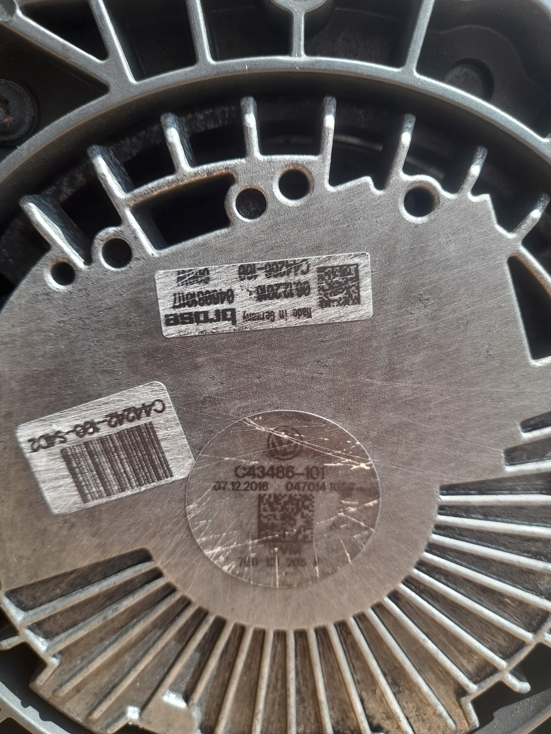 комплект радиаторов vw transporter T6 2.0 tdi 7E0121253F 7E0121212B 7E0121205F