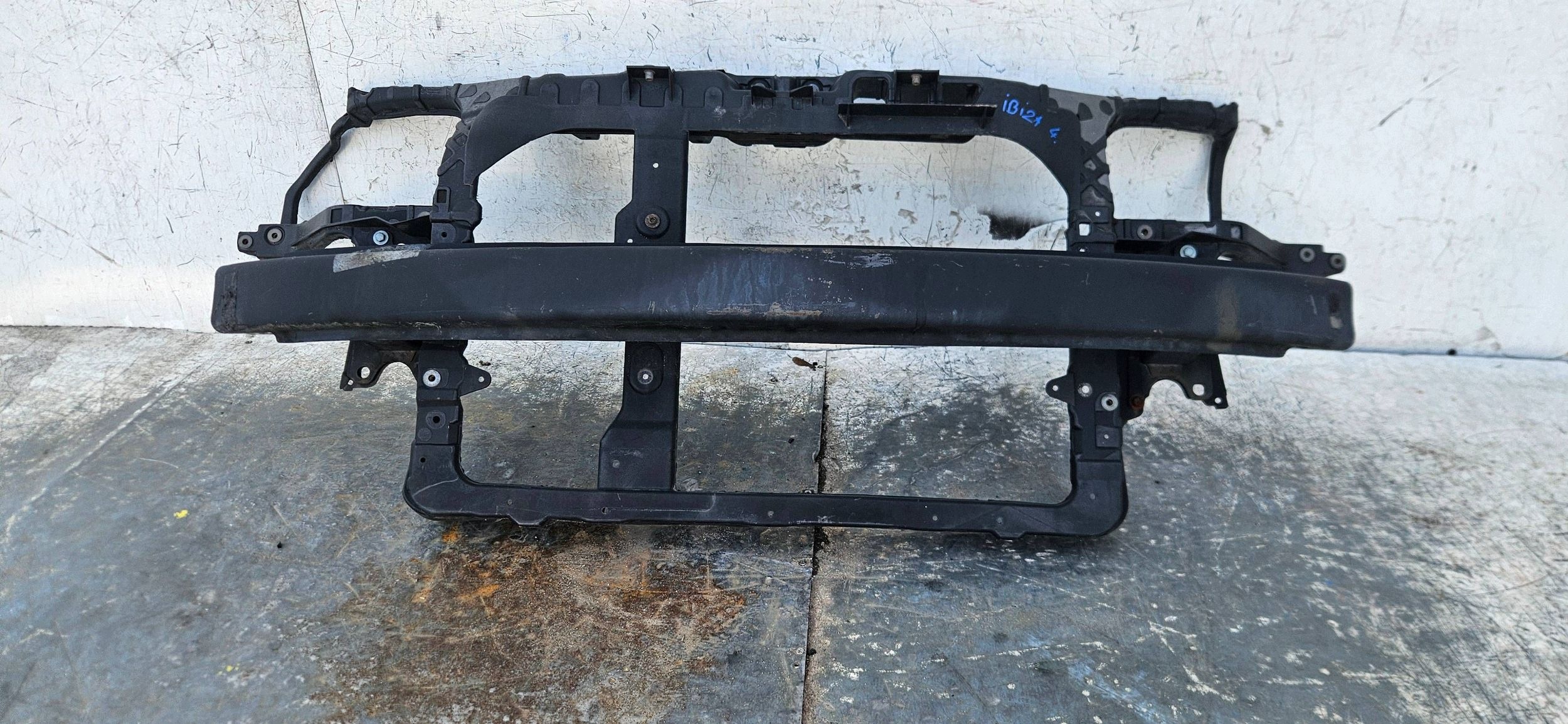 Seat Ibiza III 3 6l 02-08 support panel for radiators pillar