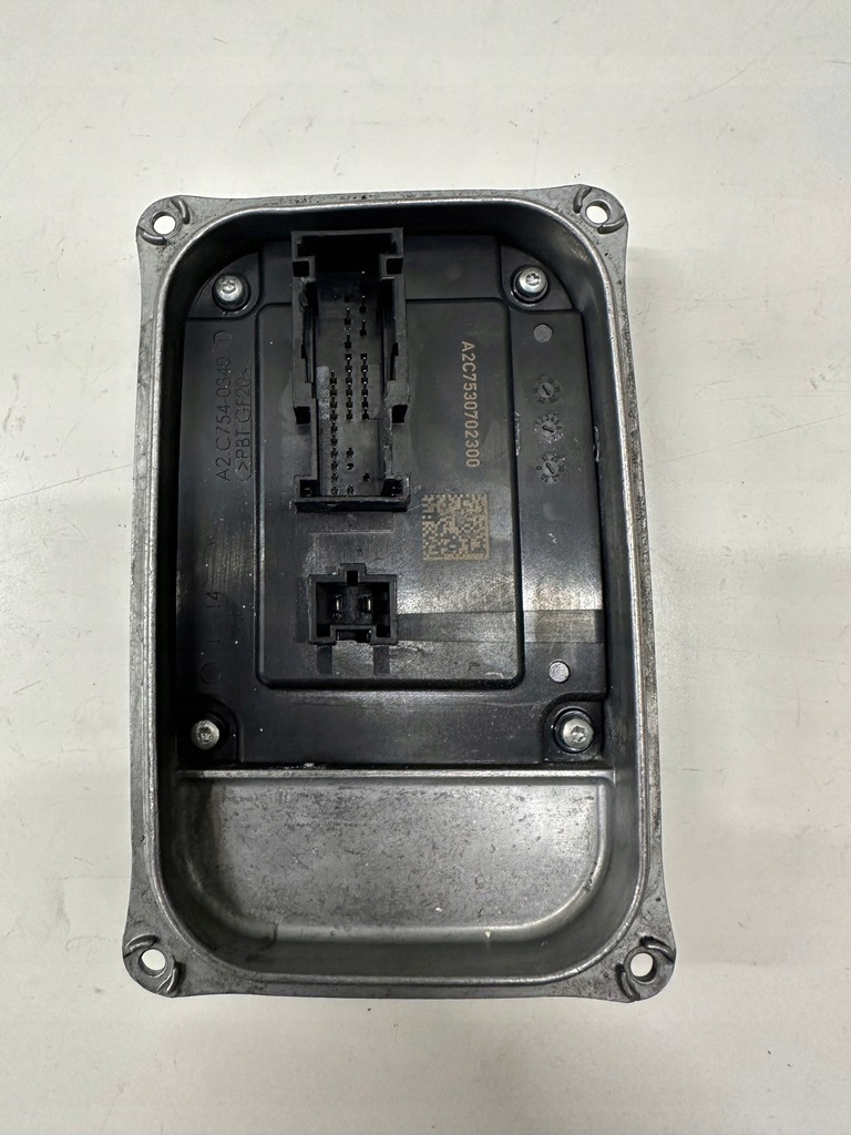 ! PRZETWORNICA MODUŁ LED LAMPY MERCEDES A2479003904 ! Numer katalogowy części A2479004204 A247 900 4204