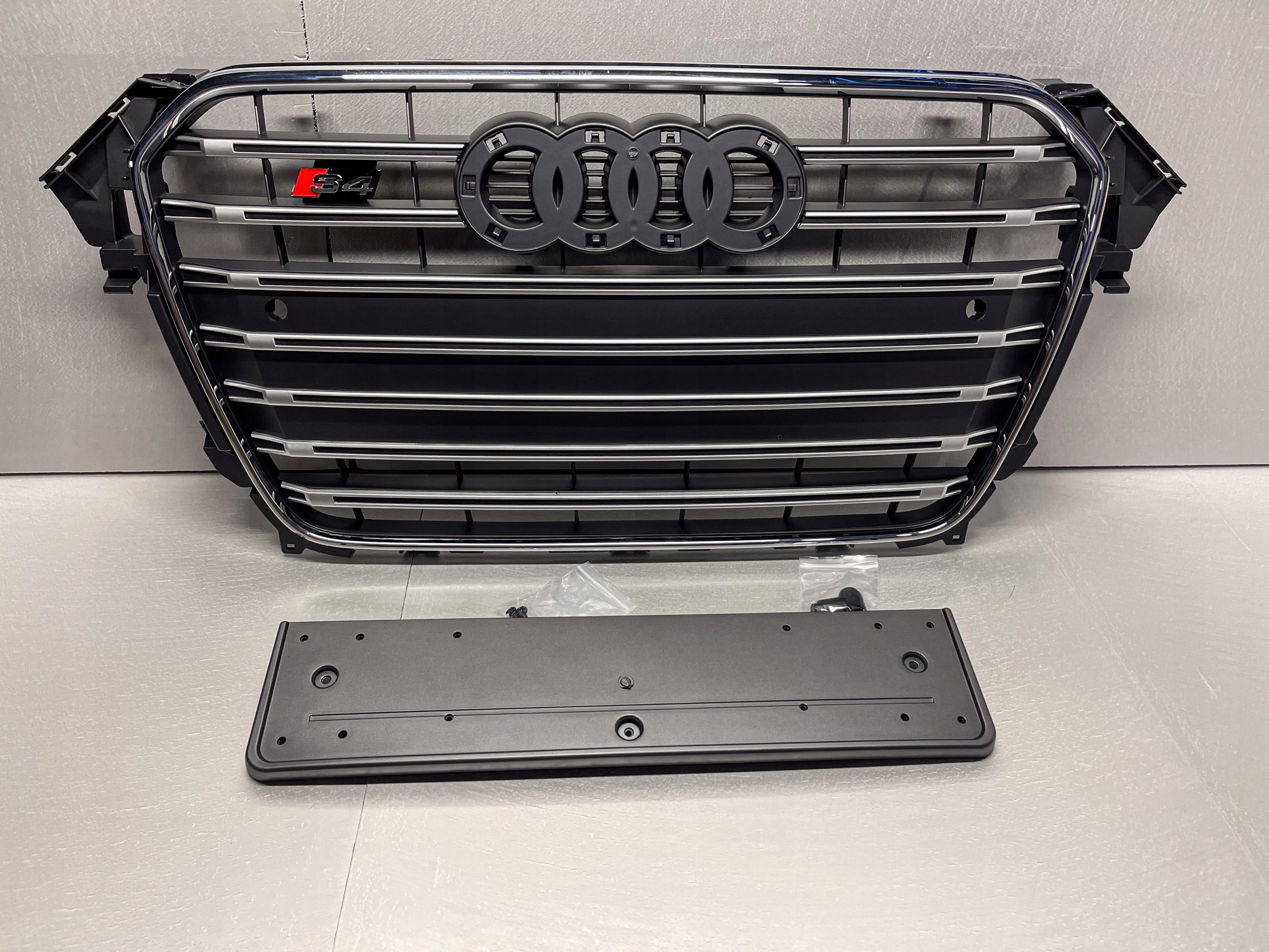 Grill Audi A4 styl S4 12-15 szary
