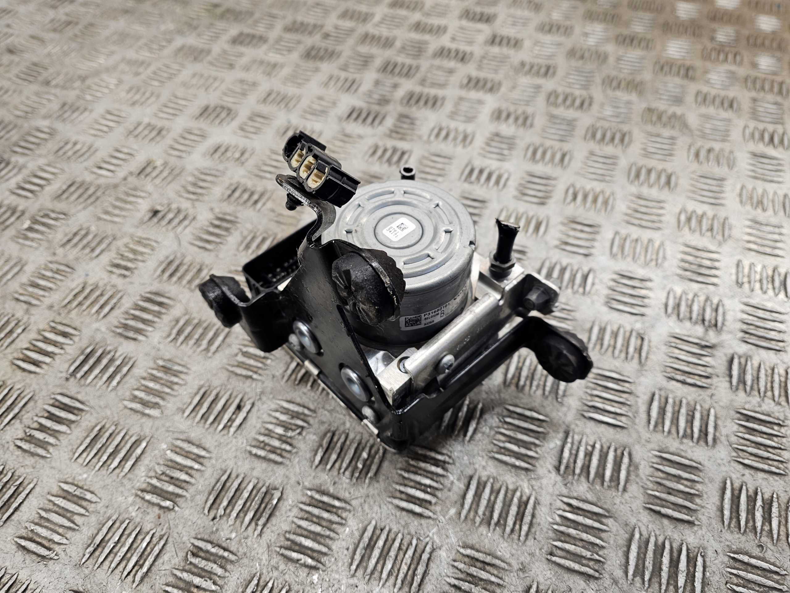 pump ABS brake VOLVO V90 XC90 V60 S90 S80 P31680101 31680098