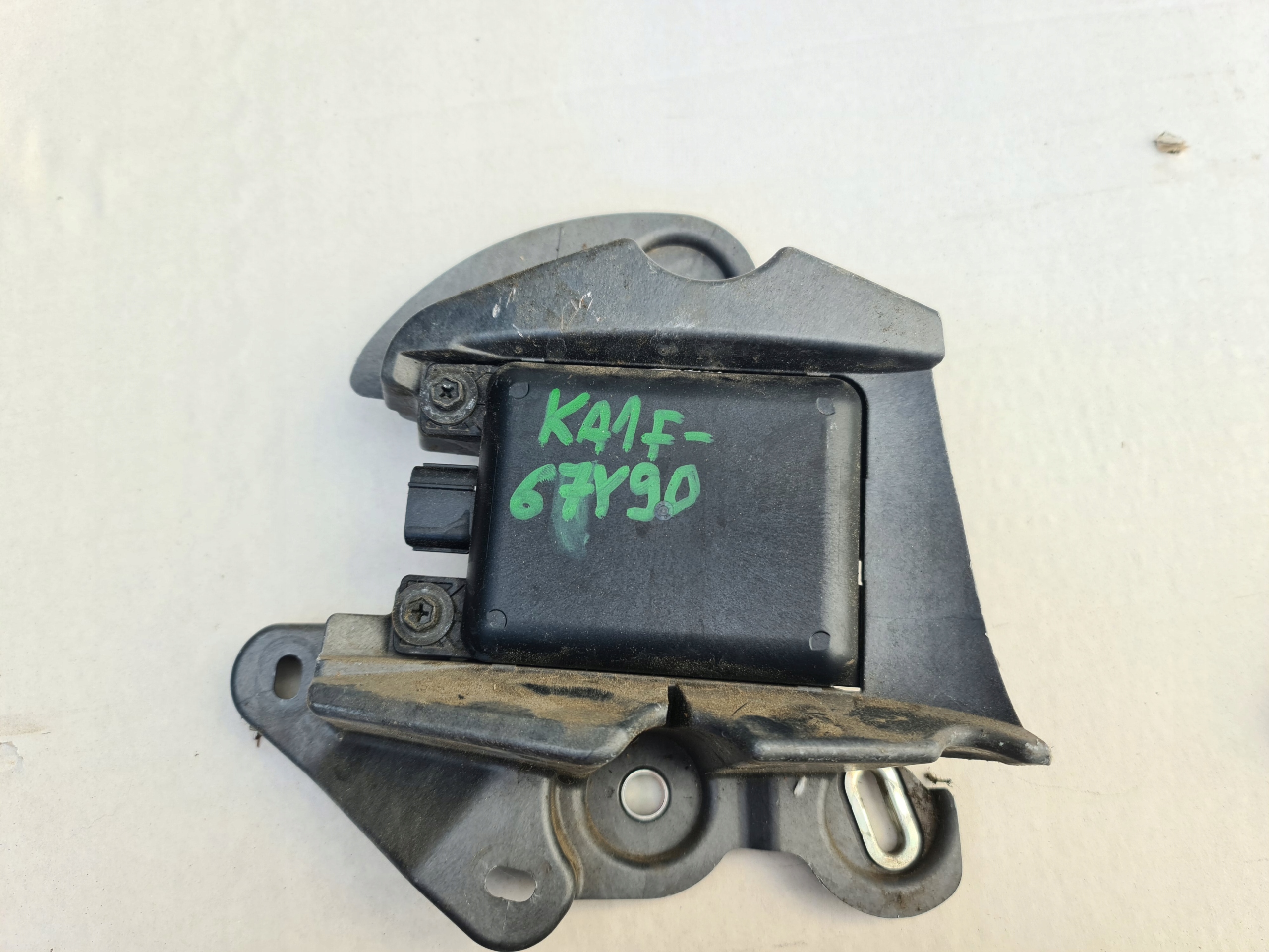 CX-5 РАДАР ПОМІЧНИК СМУГИ РУХУ ЛІВИЙ KA1F-67Y90