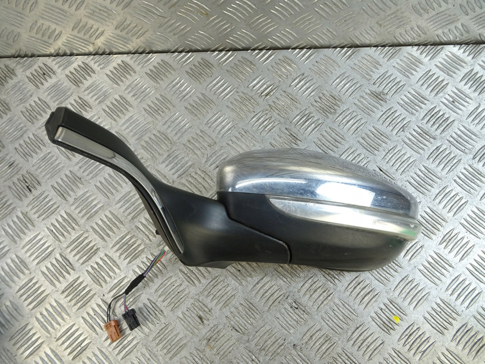 PEUGEOT 2008 mirror left CHROM 9 vertical UK