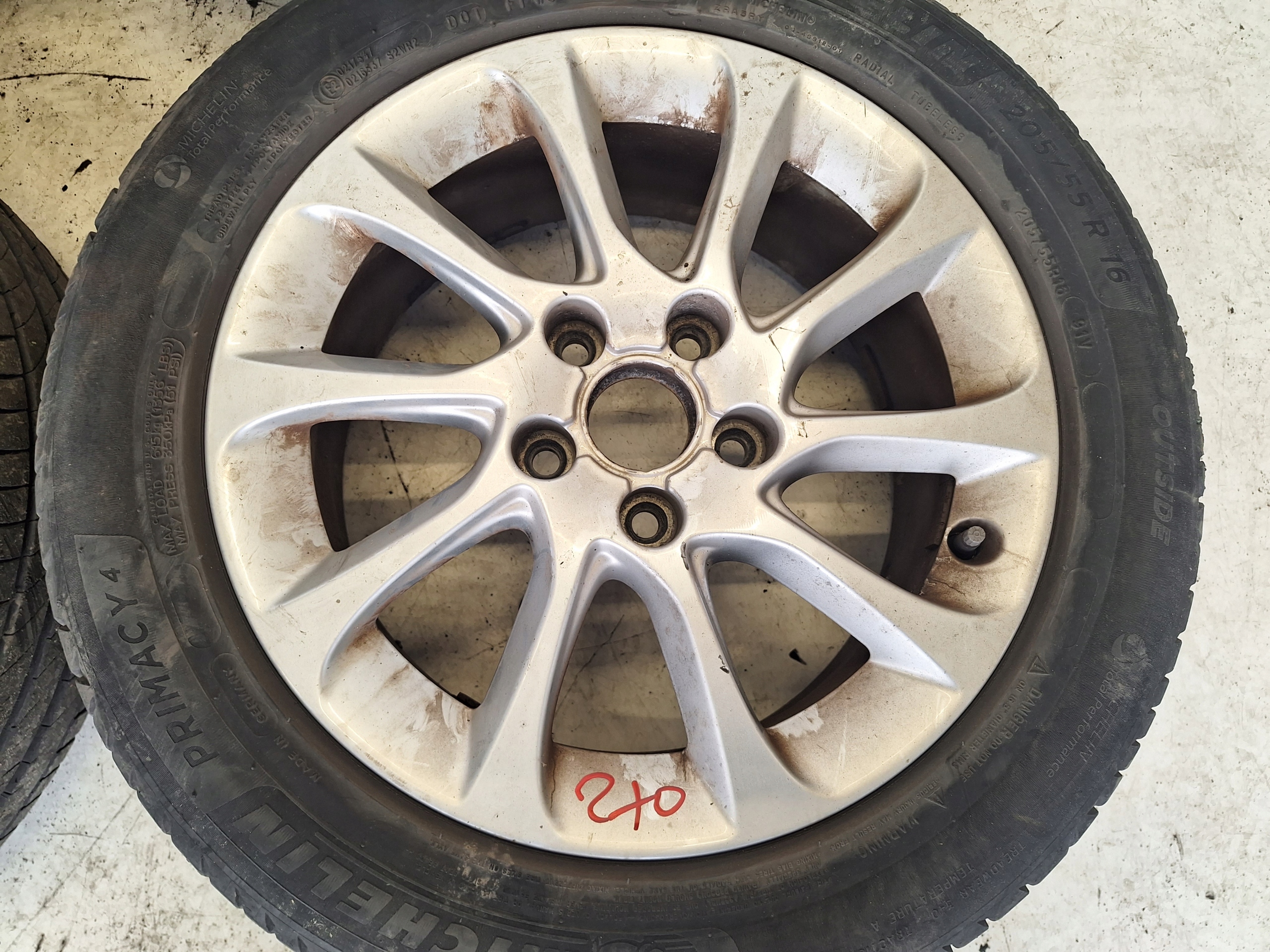 AUDI A3 8V 12-16 discs + tyres 205/55 R16