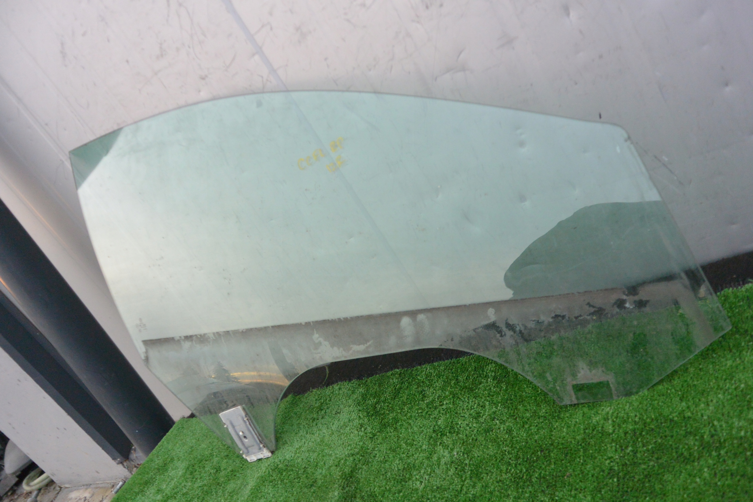 window side door right front VW PASSAT CC 13r.