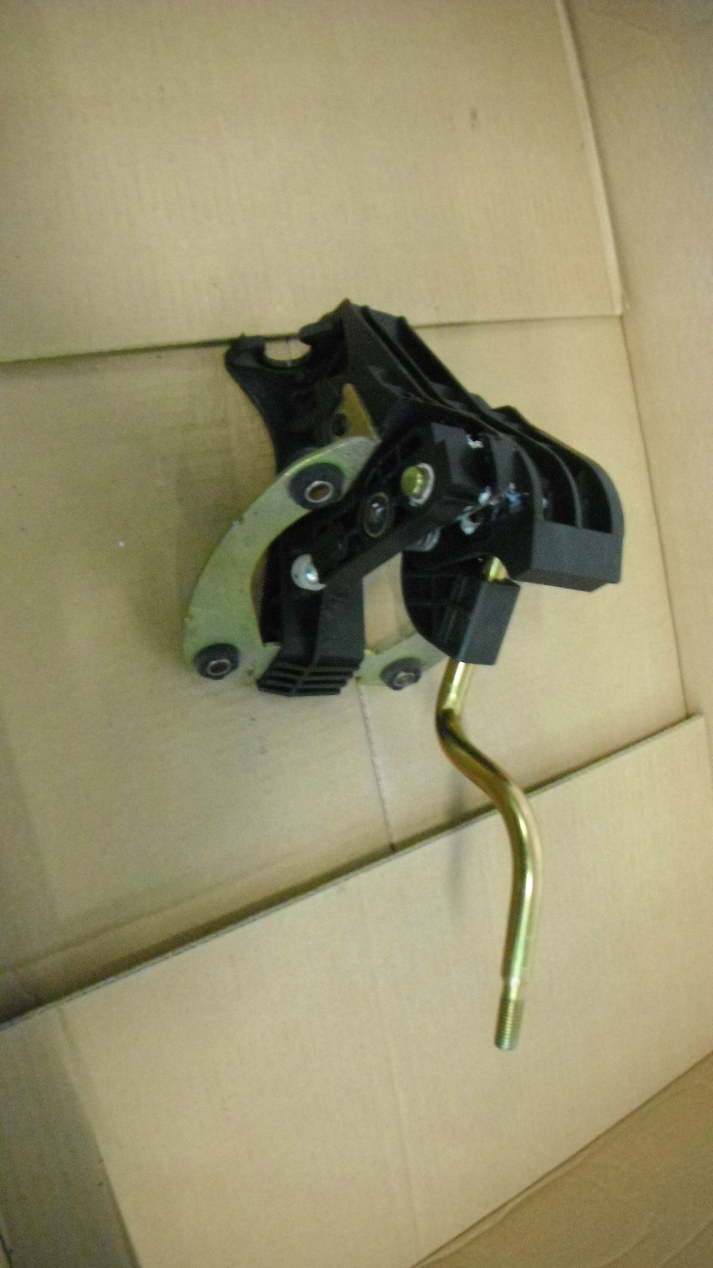 CIVIC VII 1.6 00-06 MECHANIZM ZMIANY BIEGÓW