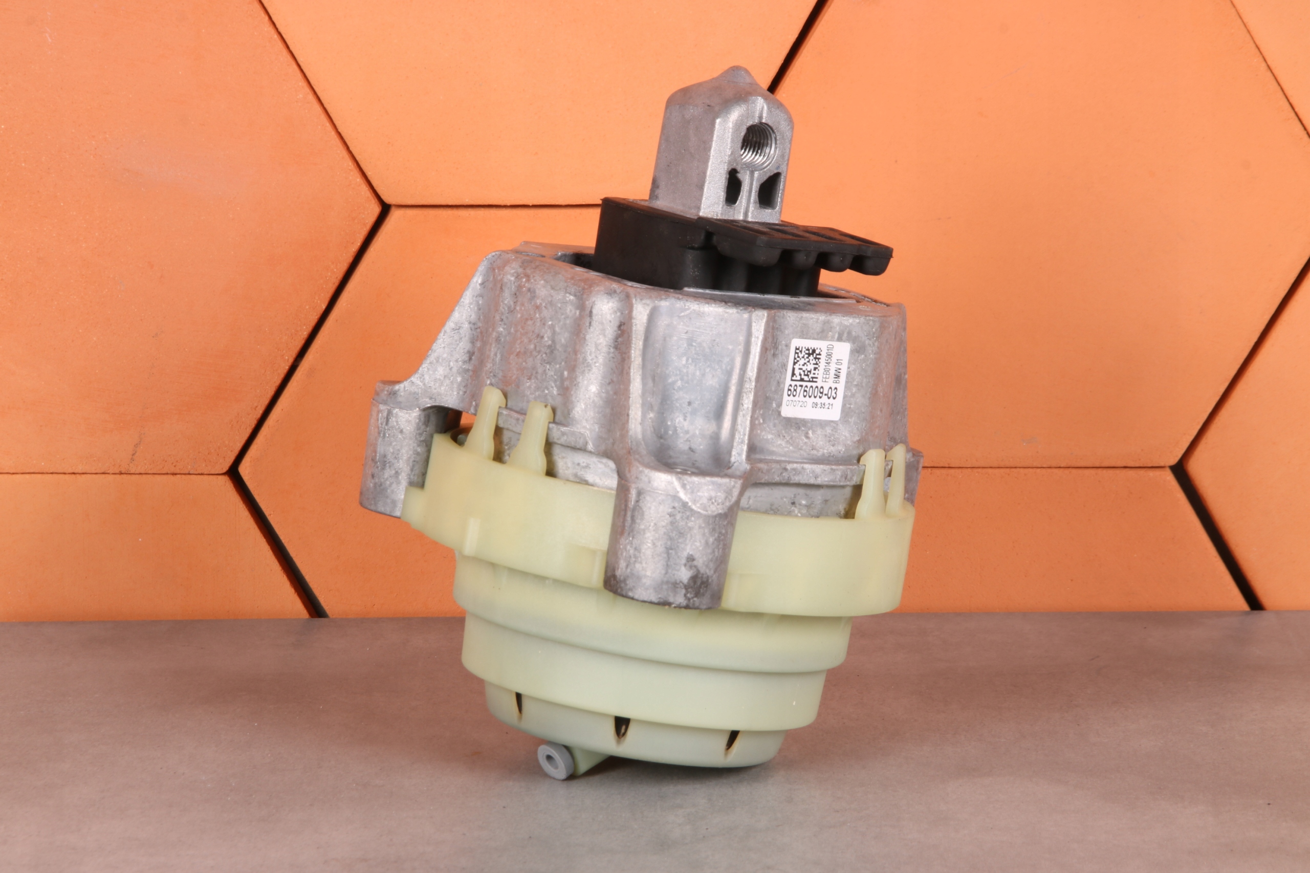 BMW X3 G01 7 G11 G12 B47 B47B B47O engine mount left 6876009 3441 km!!
