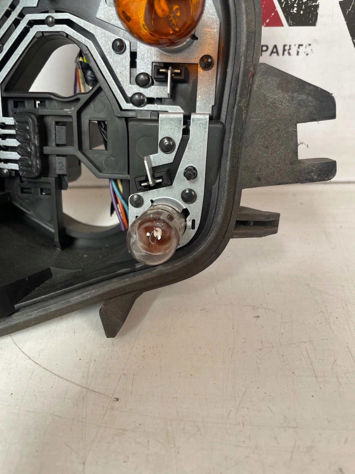 light housing rear part right Peugeot 208