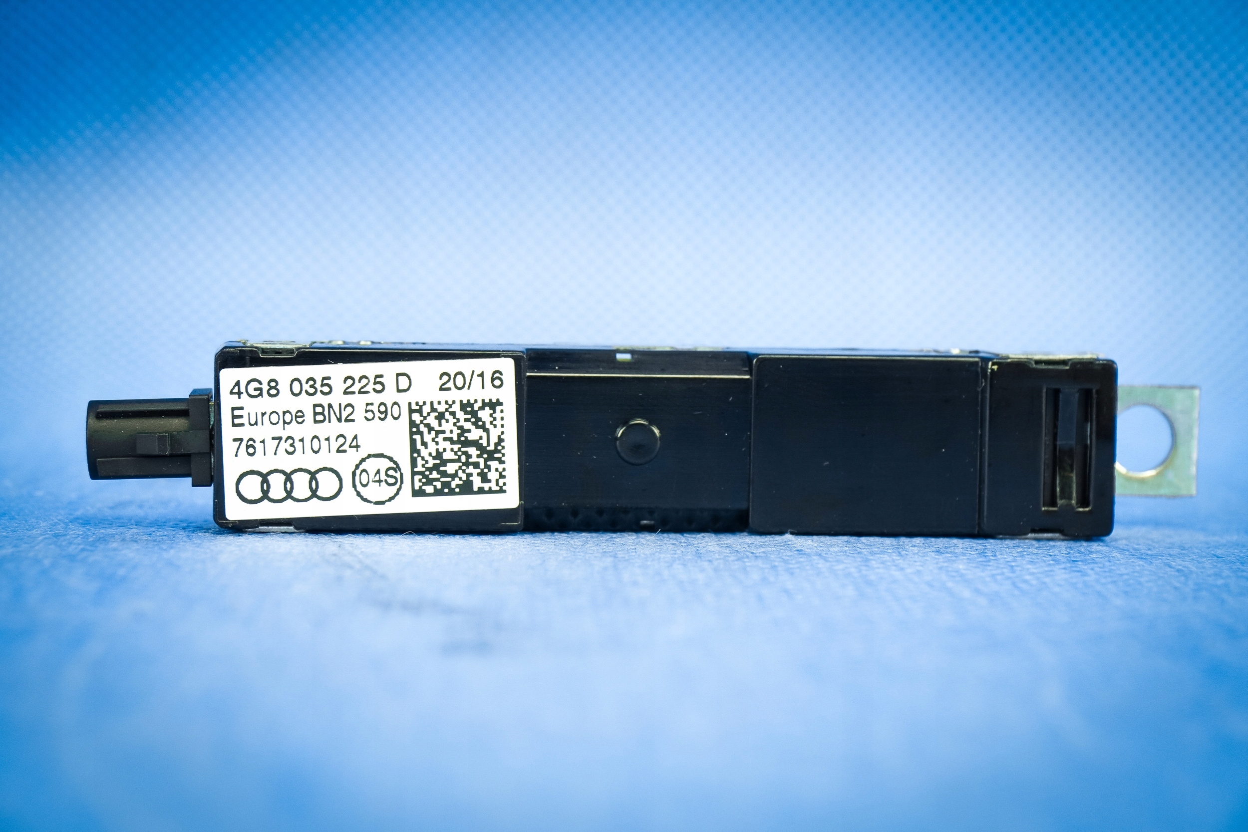 antenna amplifier Audi A7 S7 RS7 4G8 4G8035225D