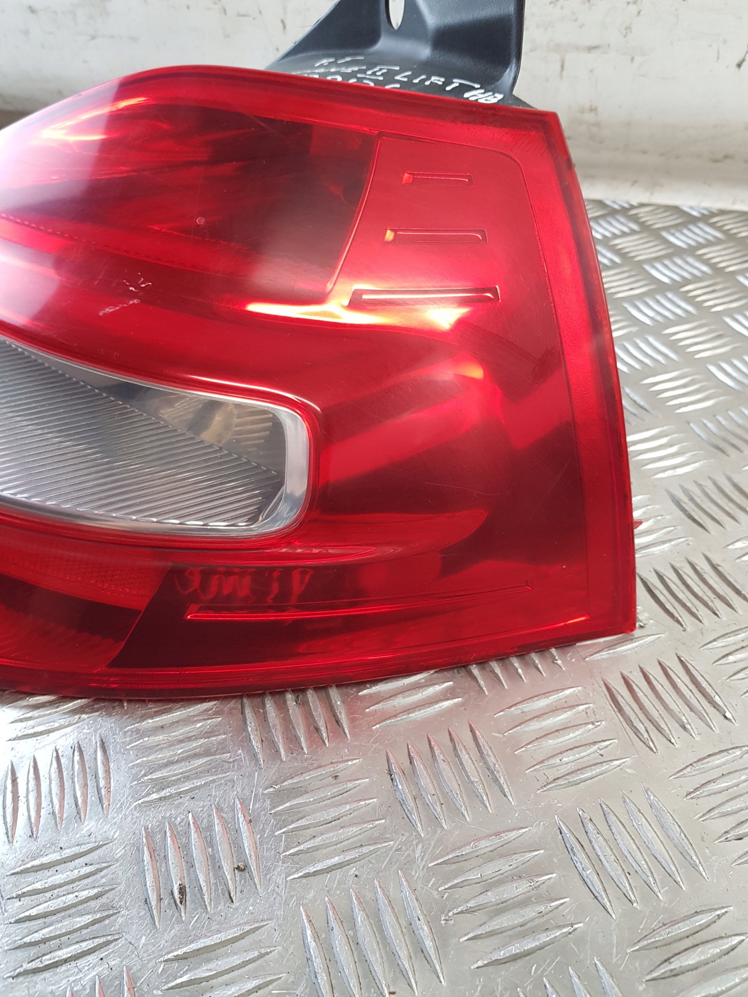 light right rear part insert 8200413216 RENAULT MEGANE II HB LIFT 06R