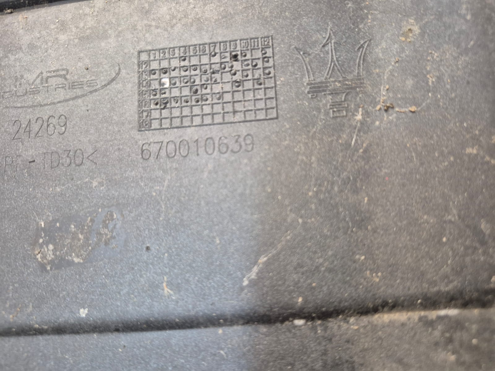 MASERATI QUATTROPORTE VI 13- moulding threshold right threshold right 670010639